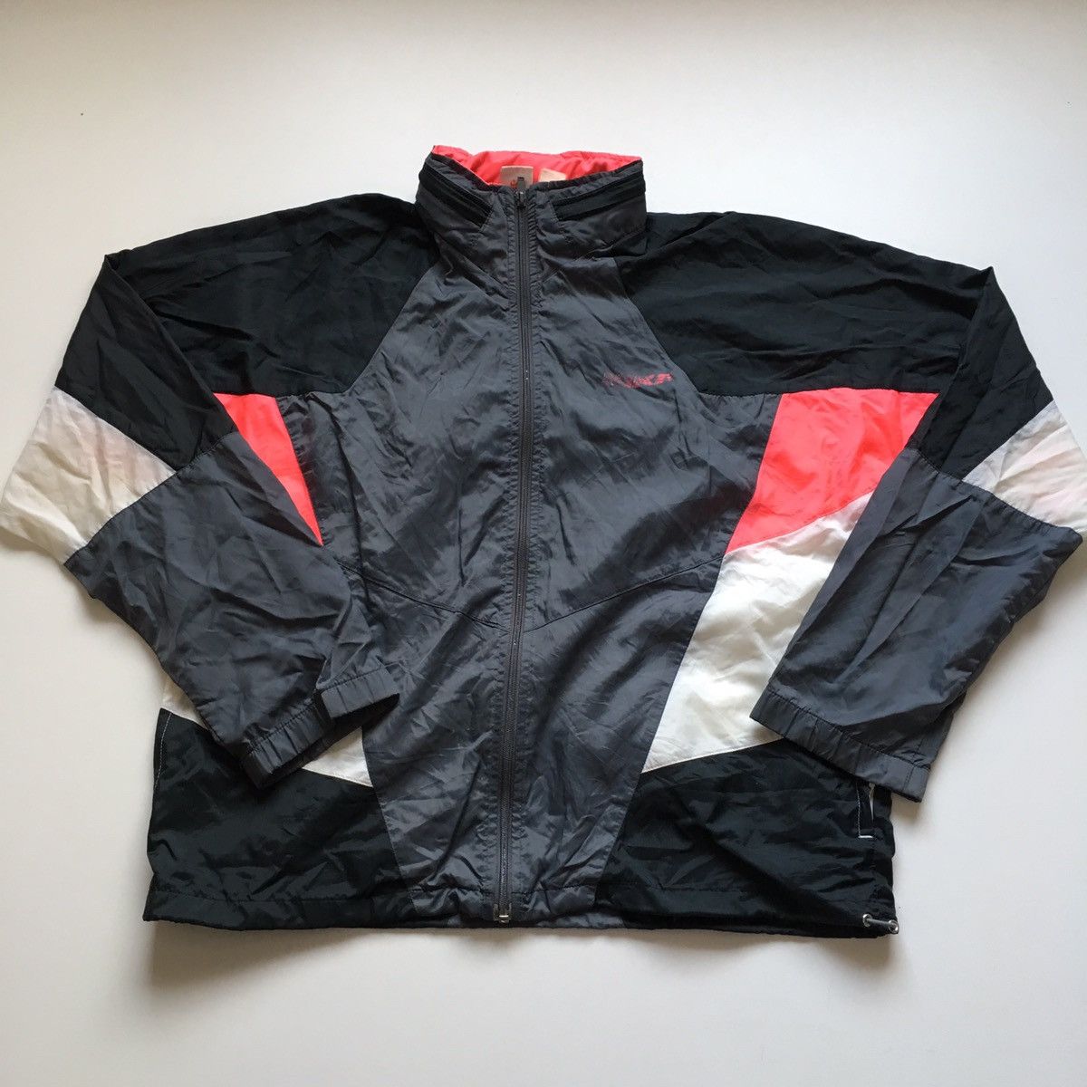 Nike × Vintage Vintage 1990s Nike Spell Out Nylon Windbreaker Jacket Pink Size US S / EU 44-46 / 1 - 1 Thumbnail
