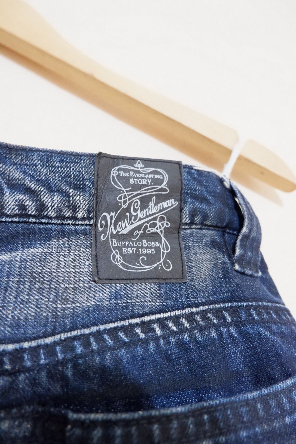 BUFFALO BOBS Buffalo Bobs J cut Fade Jeans Size US 31 - 8 Thumbnail