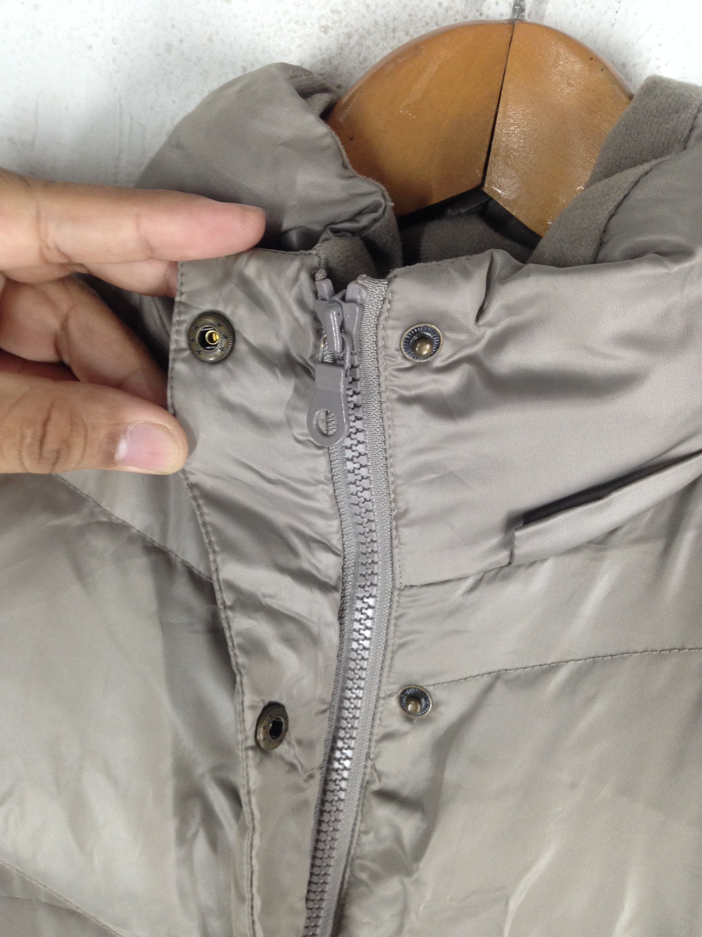 Japanese Brand Honeysuckle Rose Hoodie Puffer Jacket Japanese Brand Size US M / EU 48-50 / 2 - 3 Thumbnail