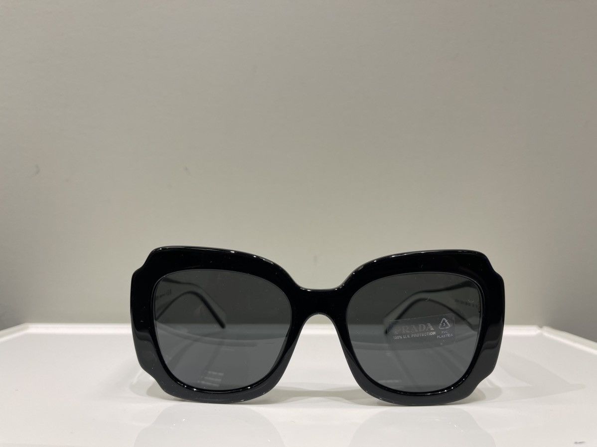 Prada × Vintage NEW Prada Sunglasses SPR16Y Sunglasses Size ONE SIZE - 2 Thumbnail
