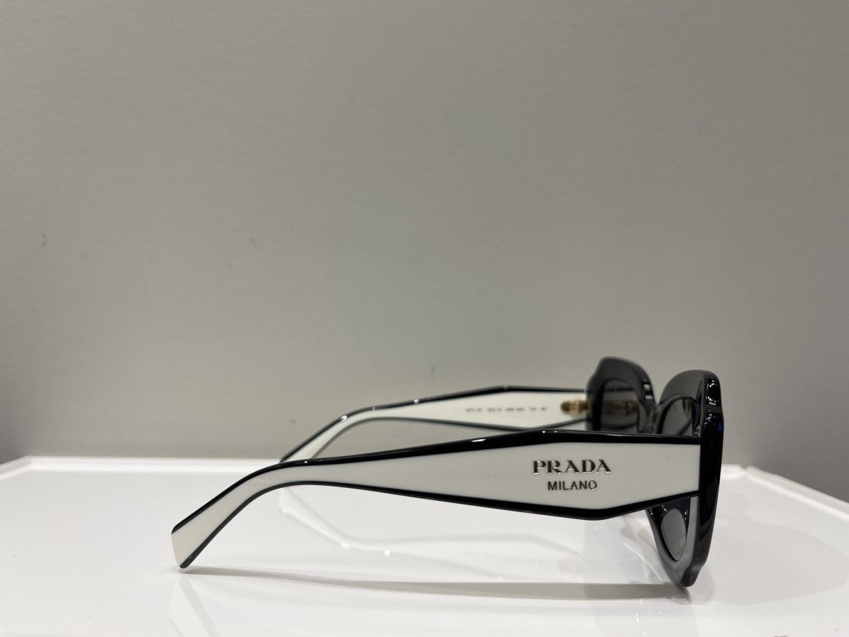 Prada × Vintage NEW Prada Sunglasses SPR16Y Sunglasses Size ONE SIZE - 4 Thumbnail