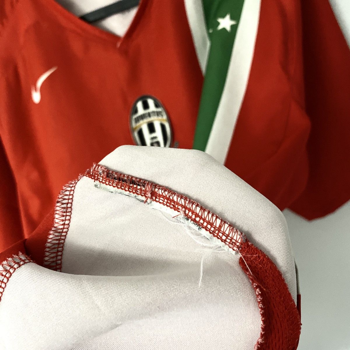 Nike × Vintage 2005 2007 Juventus Nike Vintage Third Kit Soccer Jersey Tee Size US M / EU 48-50 / 2 - 6 Thumbnail
