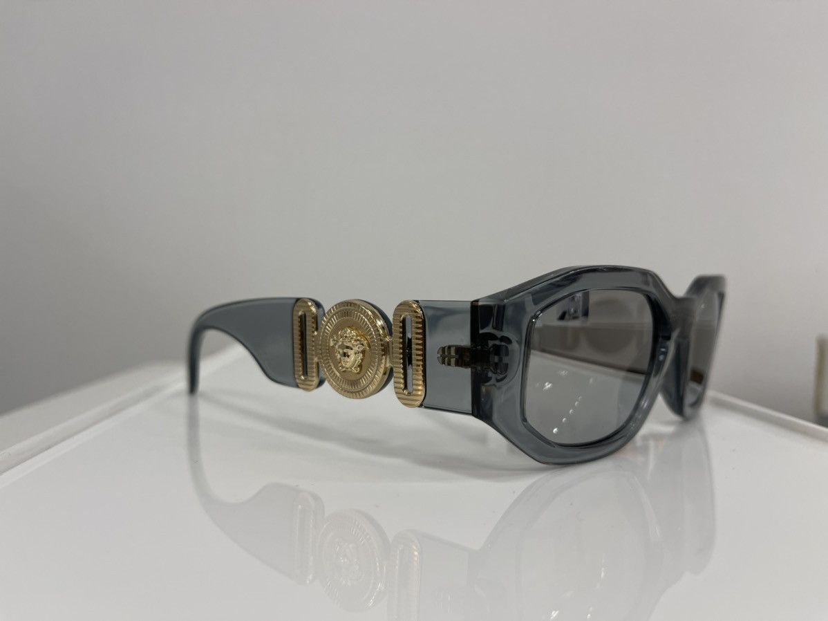 Rap Tees NEW Versace Biggie Smalls Medusa BIG Sunglasses Glasses Size ONE SIZE - 1 Thumbnail