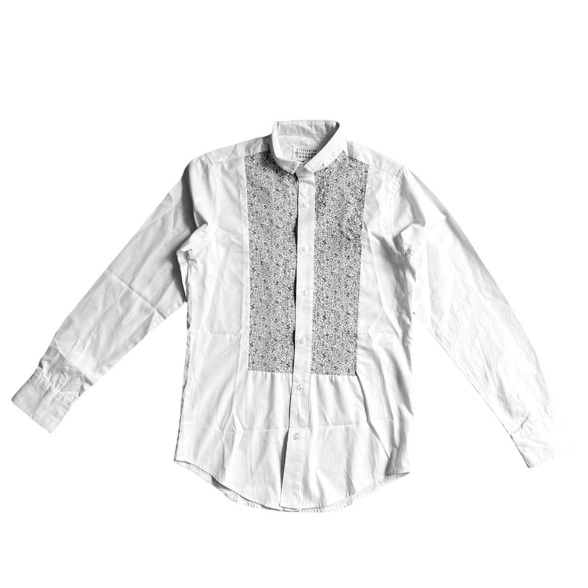 image of Maison Margiela Ss07 “Margiela Era” Front Floral Patch Shirt in White, Men's (Size Small)