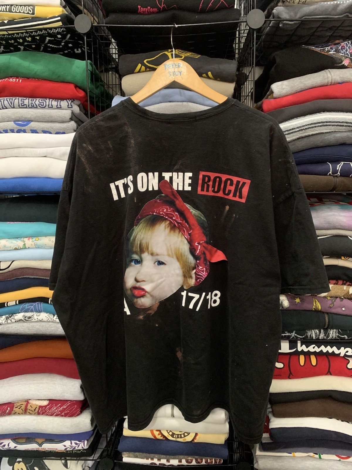 Japanese Brand BIG HAND T-SHIRT Size US XL / EU 56 / 4 - 1 Thumbnail