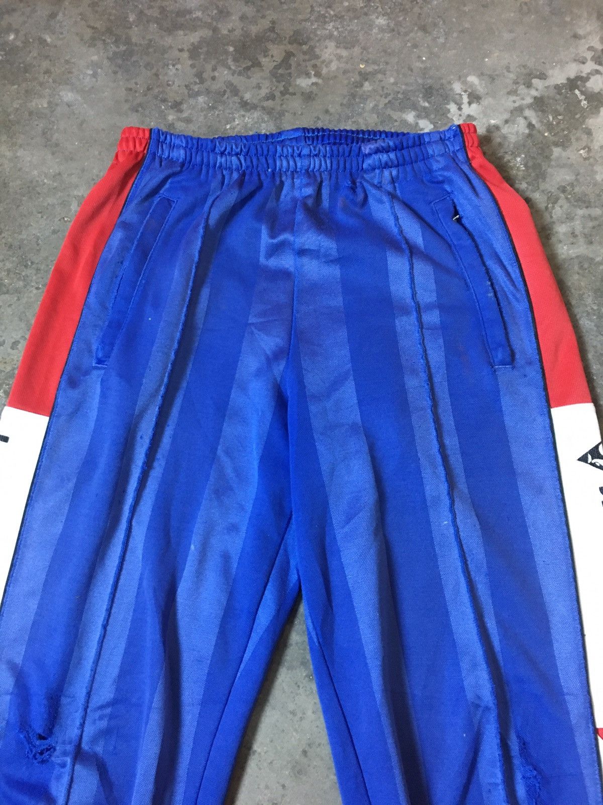 Le Coq Sportif × Vintage Vintage Le Coq Sportif Track Pant Spell Out Size US 30 / EU 46 - 7 Thumbnail