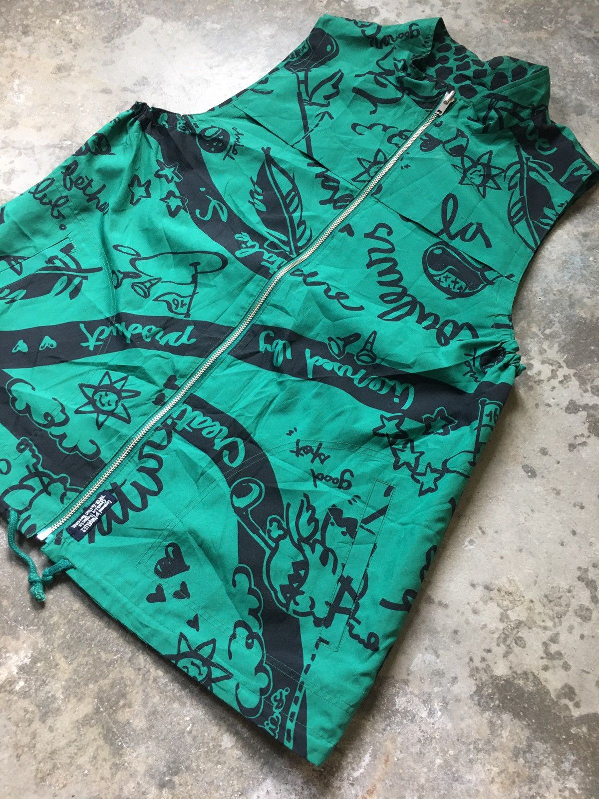 Japanese Brand Topys by Natalies Reversible Vest Art Design Size US M / EU 48-50 / 2 - 3 Thumbnail
