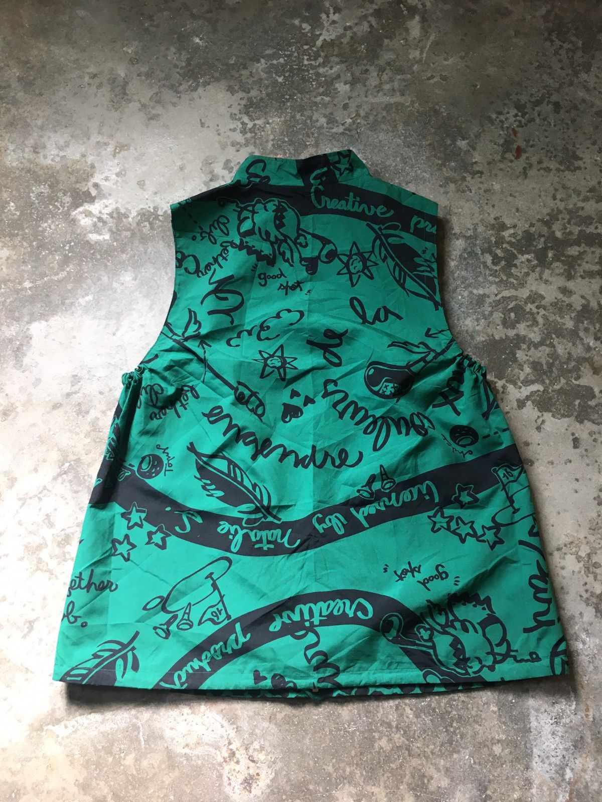Japanese Brand Topys by Natalies Reversible Vest Art Design Size US M / EU 48-50 / 2 - 7 Thumbnail