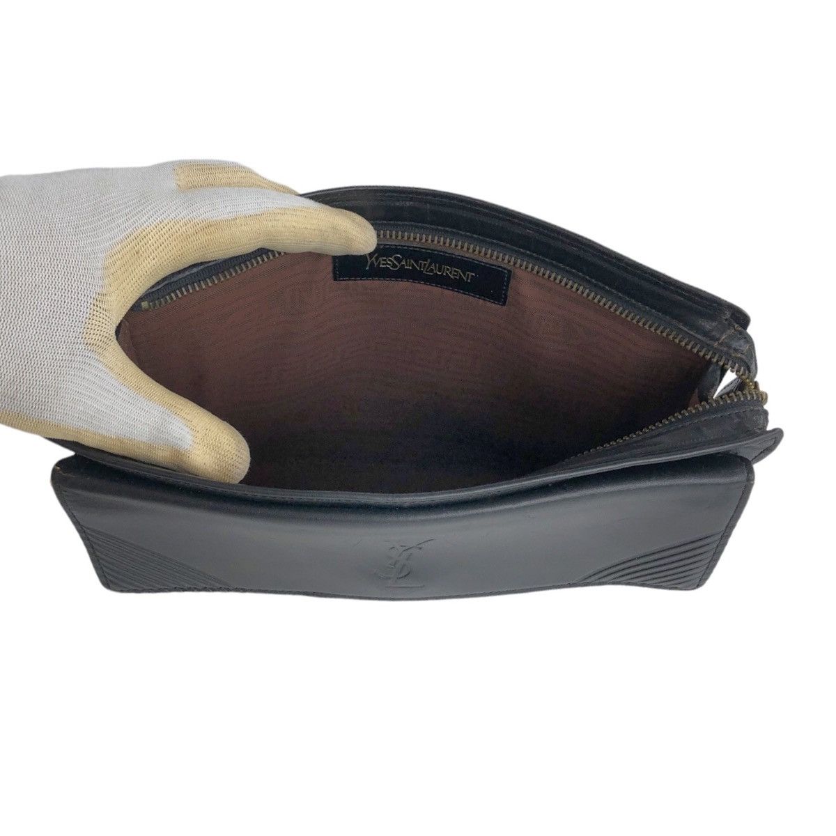 Yves Saint Laurent Vintage Yves Saint Laurent Leather Clutch Bag Size ONE SIZE - 18 Thumbnail