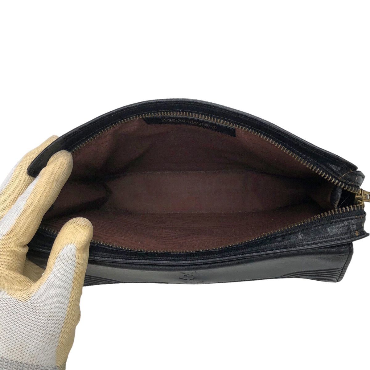 Yves Saint Laurent Vintage Yves Saint Laurent Leather Clutch Bag Size ONE SIZE - 17 Thumbnail