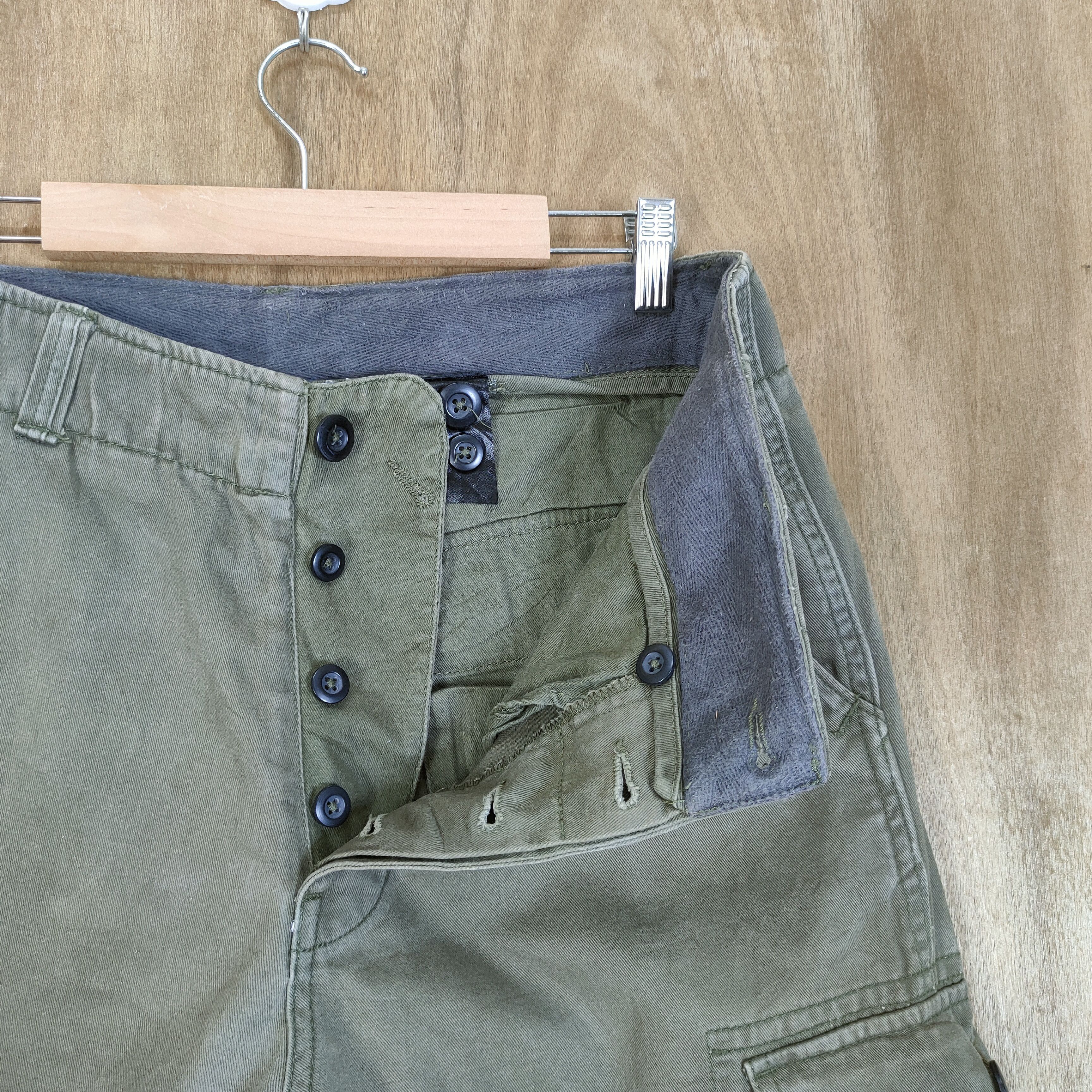 Japanese Brand VINTAGE JAPANESE BUTTON FLY FADED CARGO PANTS Size US 32 / EU 48 - 5 Thumbnail