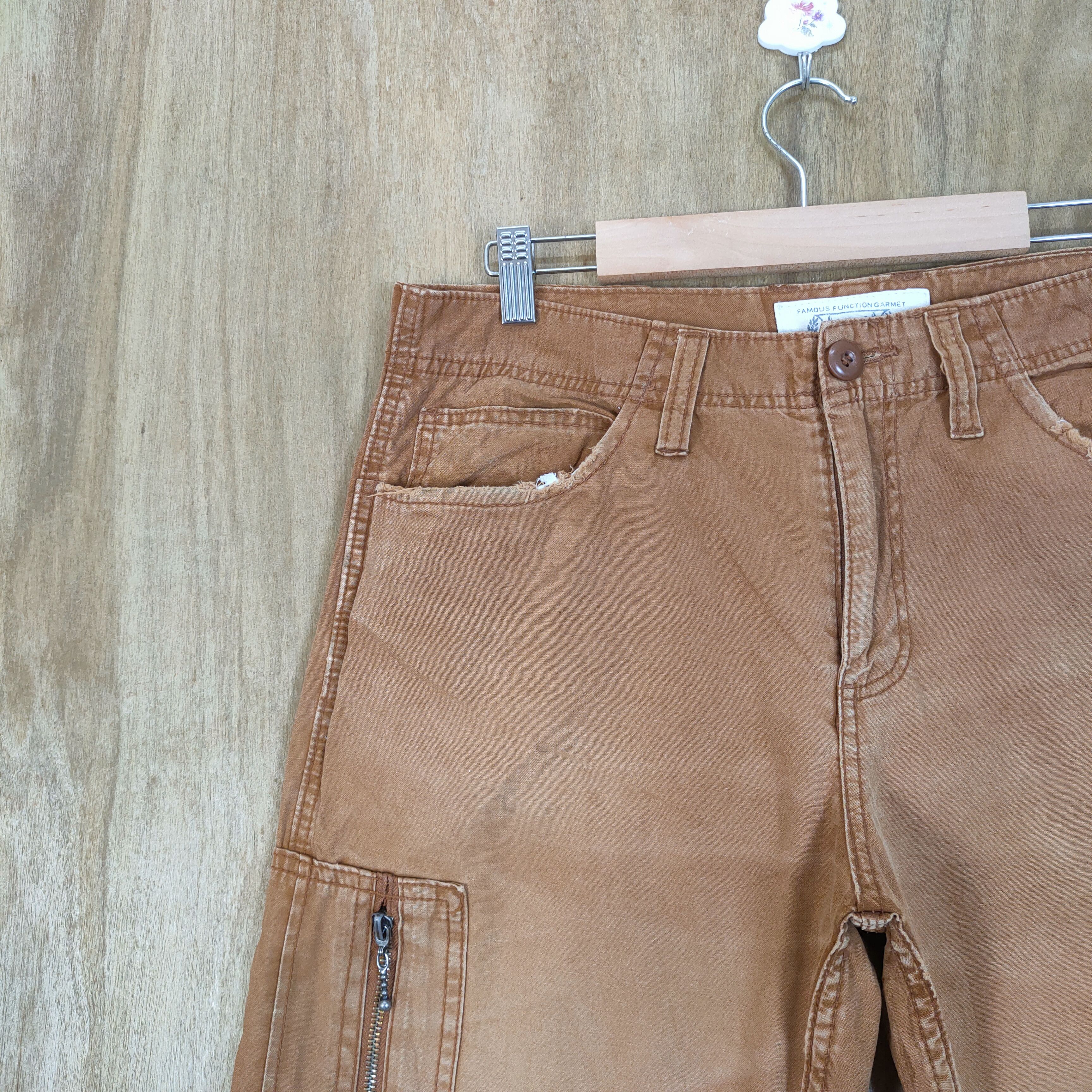 Japanese Brand VINTAGE FOMOUS GARMENT FADED CARGO PANTS Size US 32 / EU 48 - 5 Thumbnail