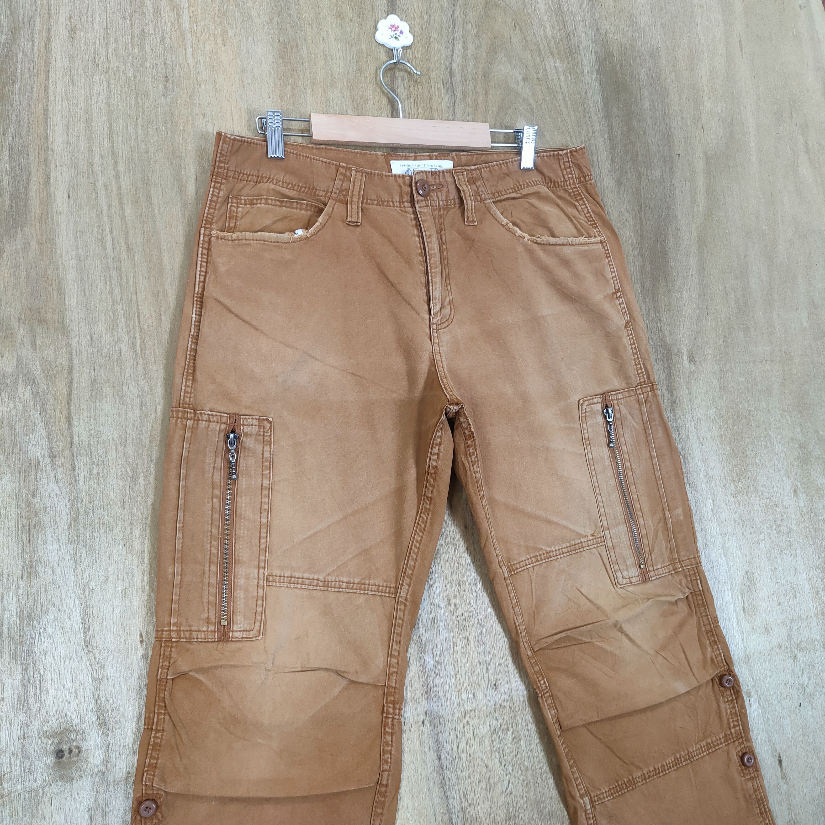 Japanese Brand VINTAGE FOMOUS GARMENT FADED CARGO PANTS Size US 32 / EU 48 - 4 Thumbnail