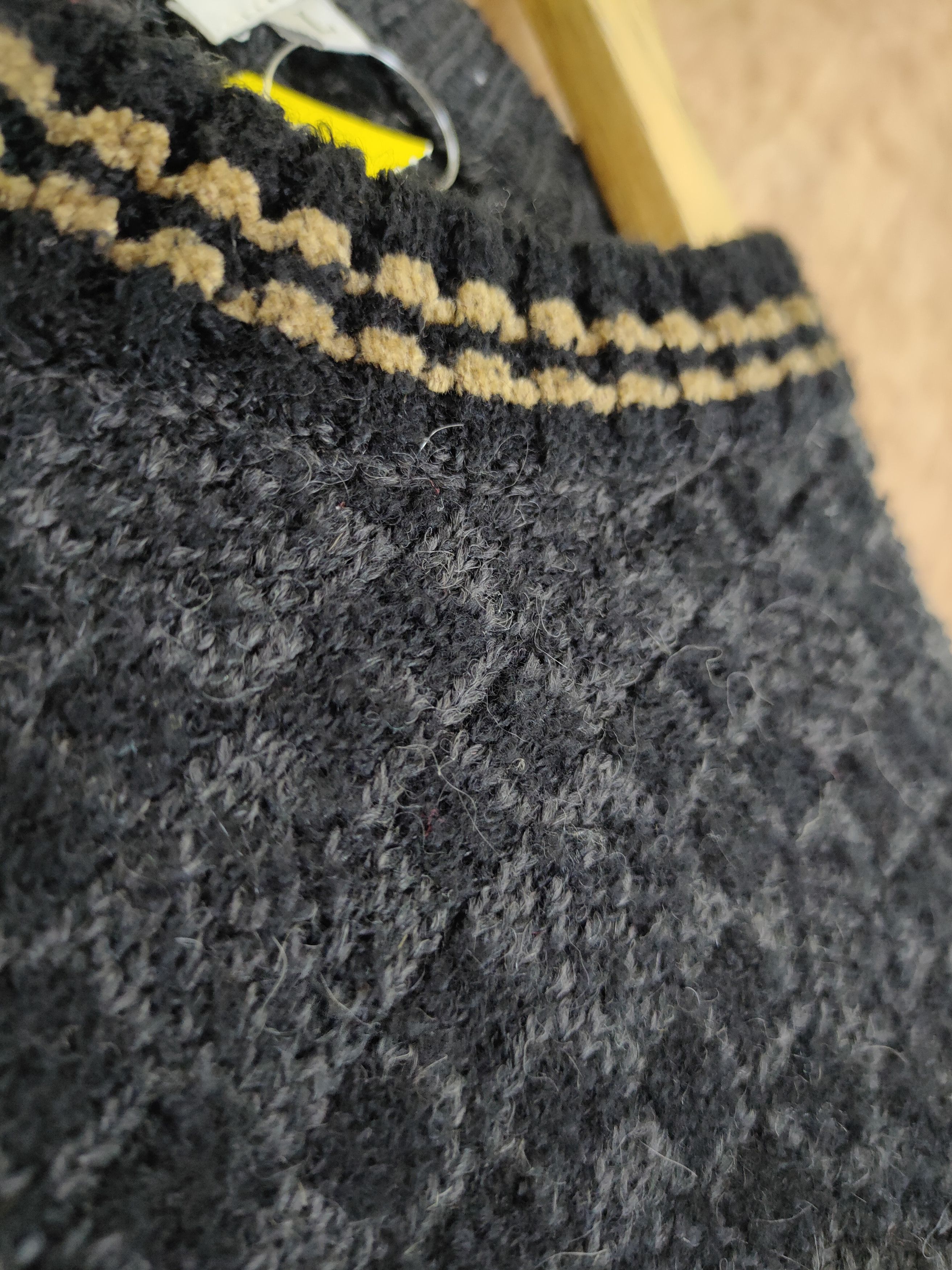 Aran Isles Knitwear DL 90s Mugger Italy sweatshirt knitwear art vintage #46-387 Size US L / EU 52-54 / 3 - 6 Thumbnail