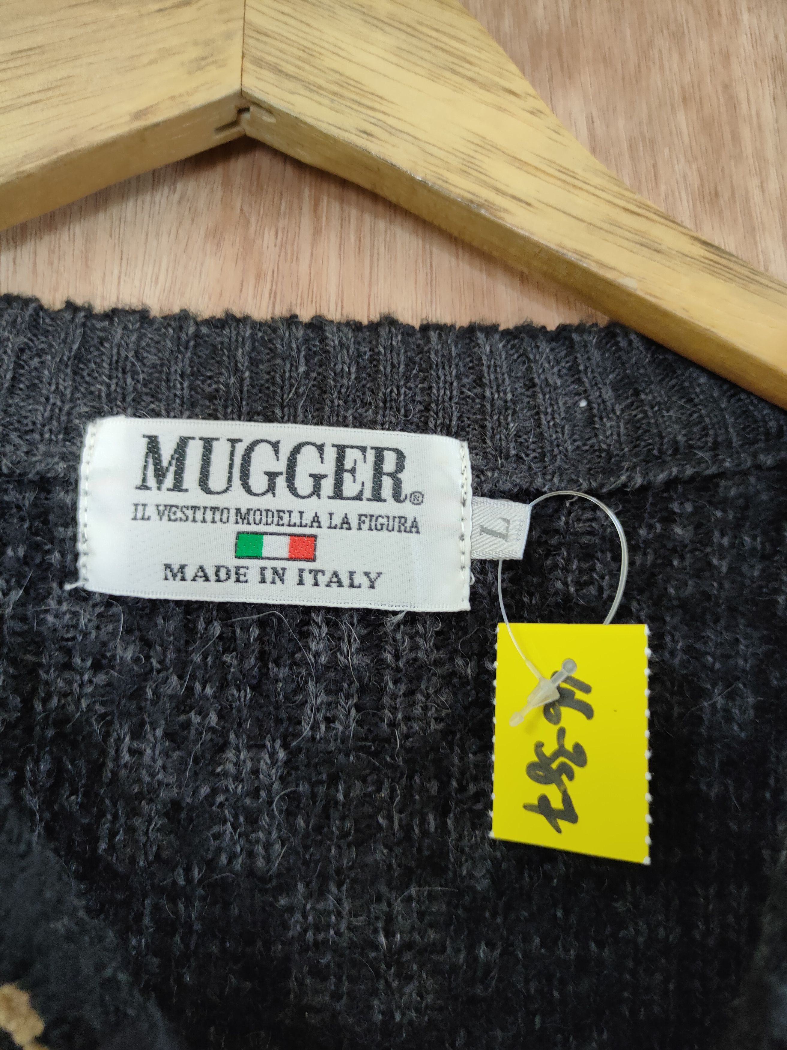 Aran Isles Knitwear DL 90s Mugger Italy sweatshirt knitwear art vintage #46-387 Size US L / EU 52-54 / 3 - 5 Thumbnail