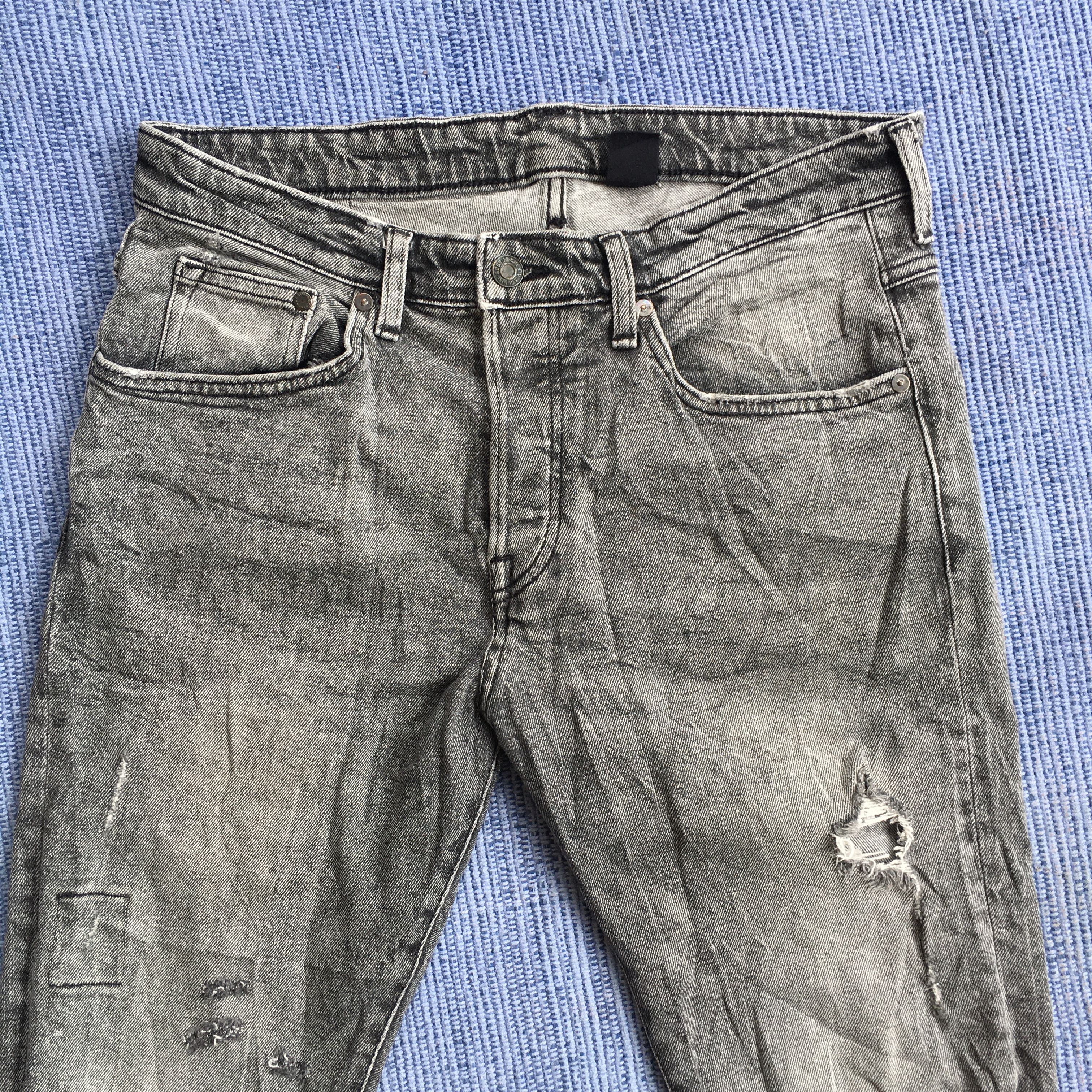 H&M distressed skinny Size US 33 - 2 Thumbnail