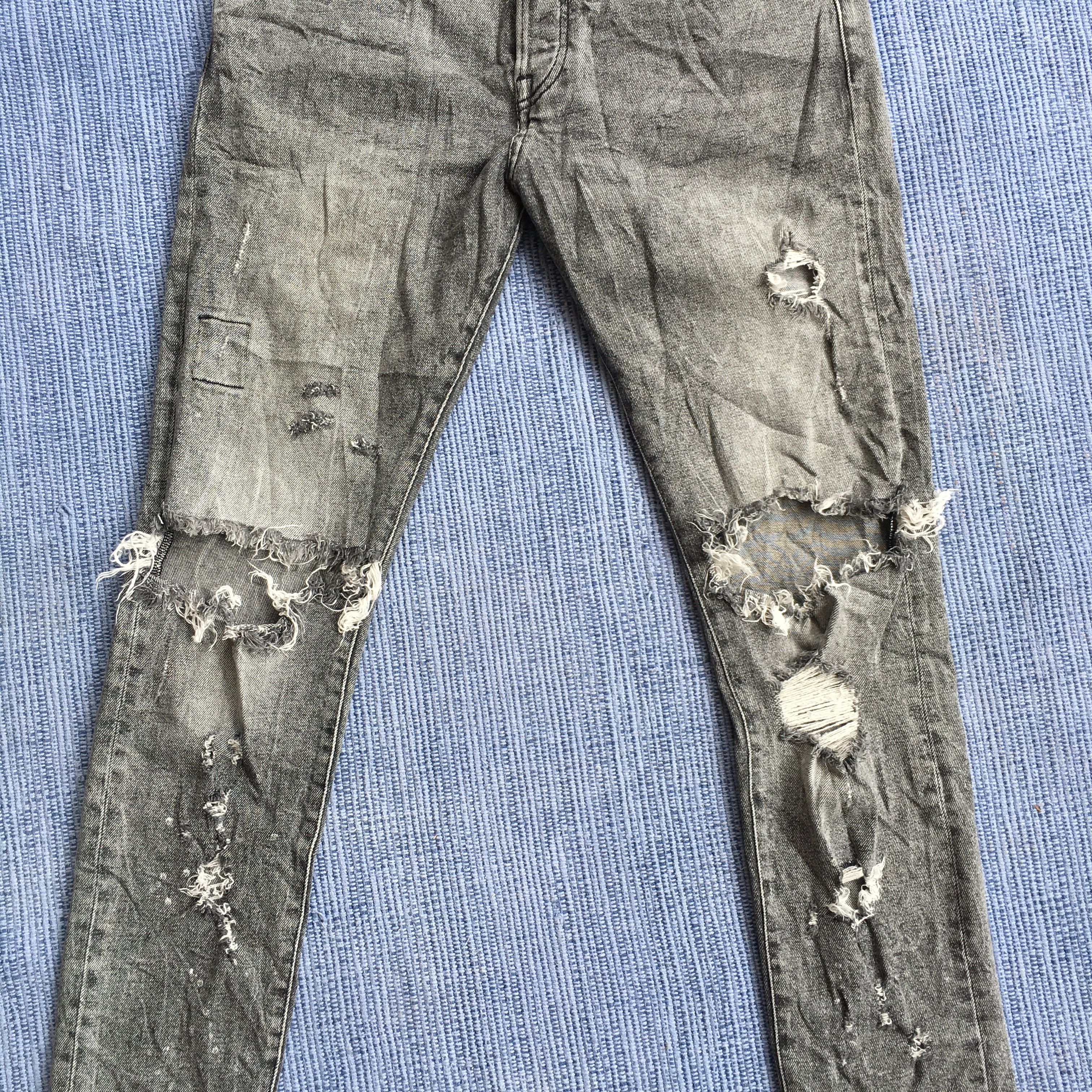 H&M distressed skinny Size US 33 - 3 Thumbnail