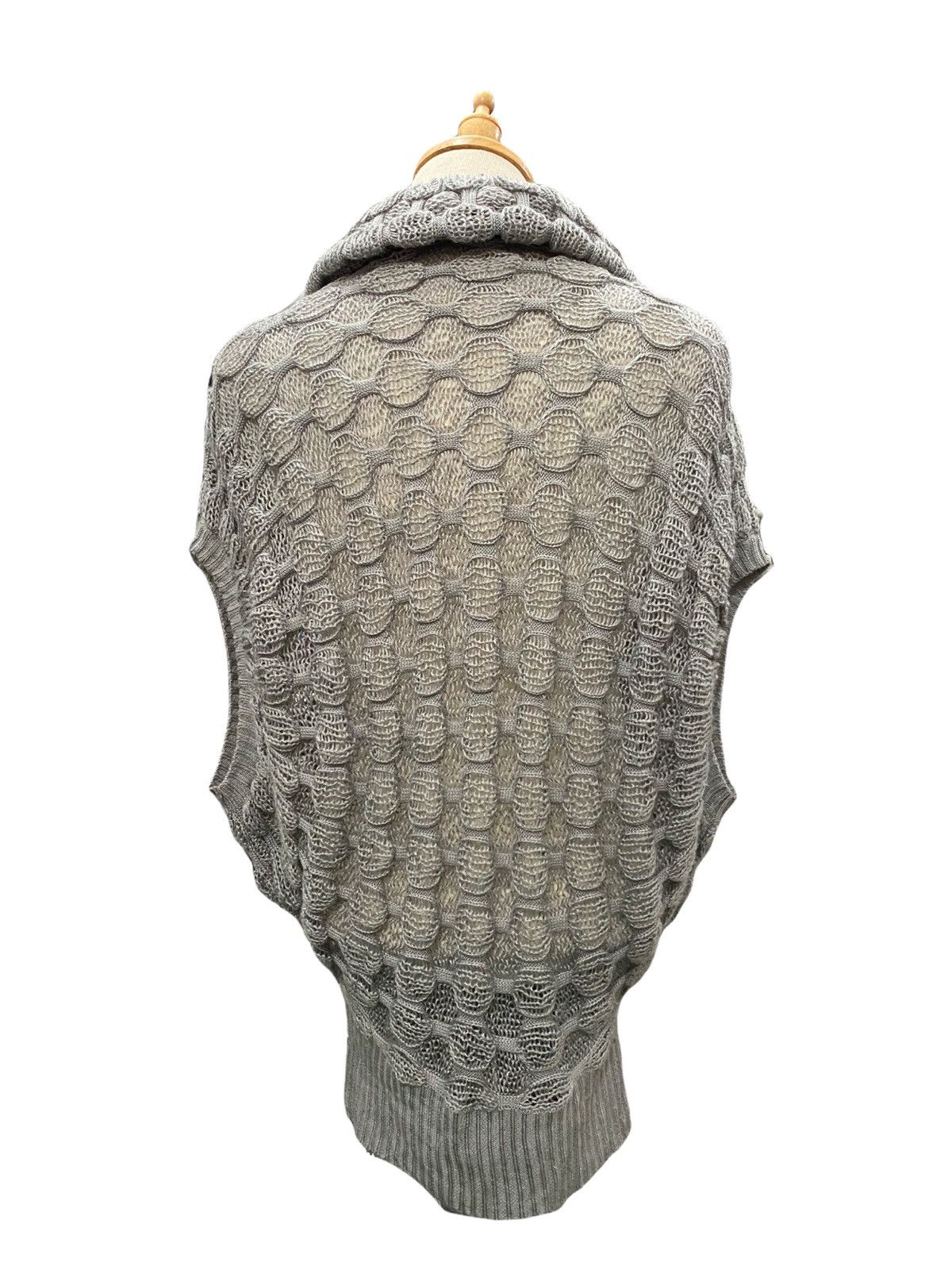 Forever 21 Forever 21 highneck knitwear Size US M / EU 48-50 / 2 - 2 Thumbnail