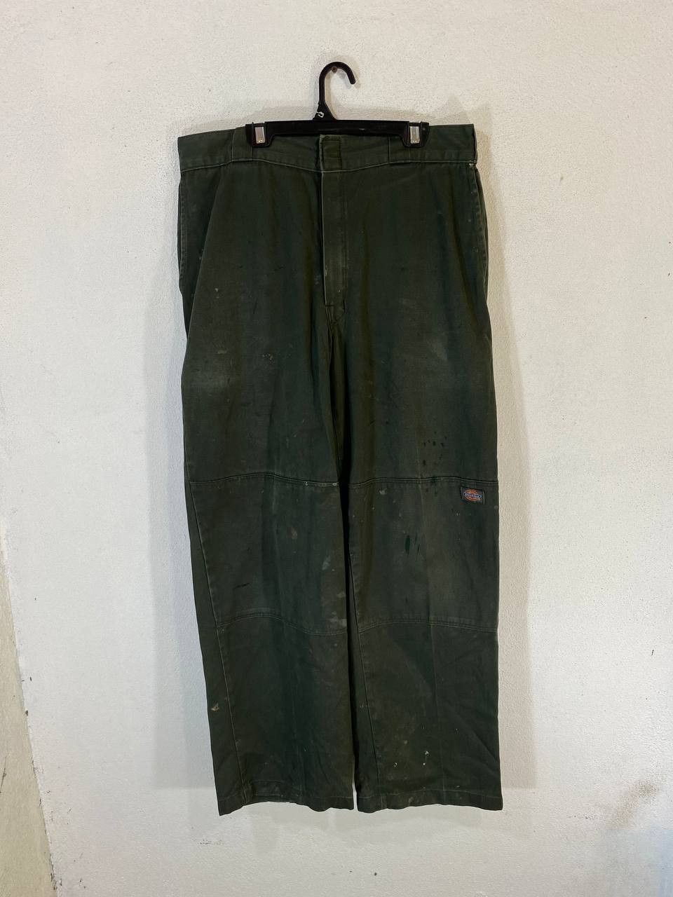 image of Vintage Dickies Workers Double Knee Paint Splatter Design in Army Green, Men's (Size 34)