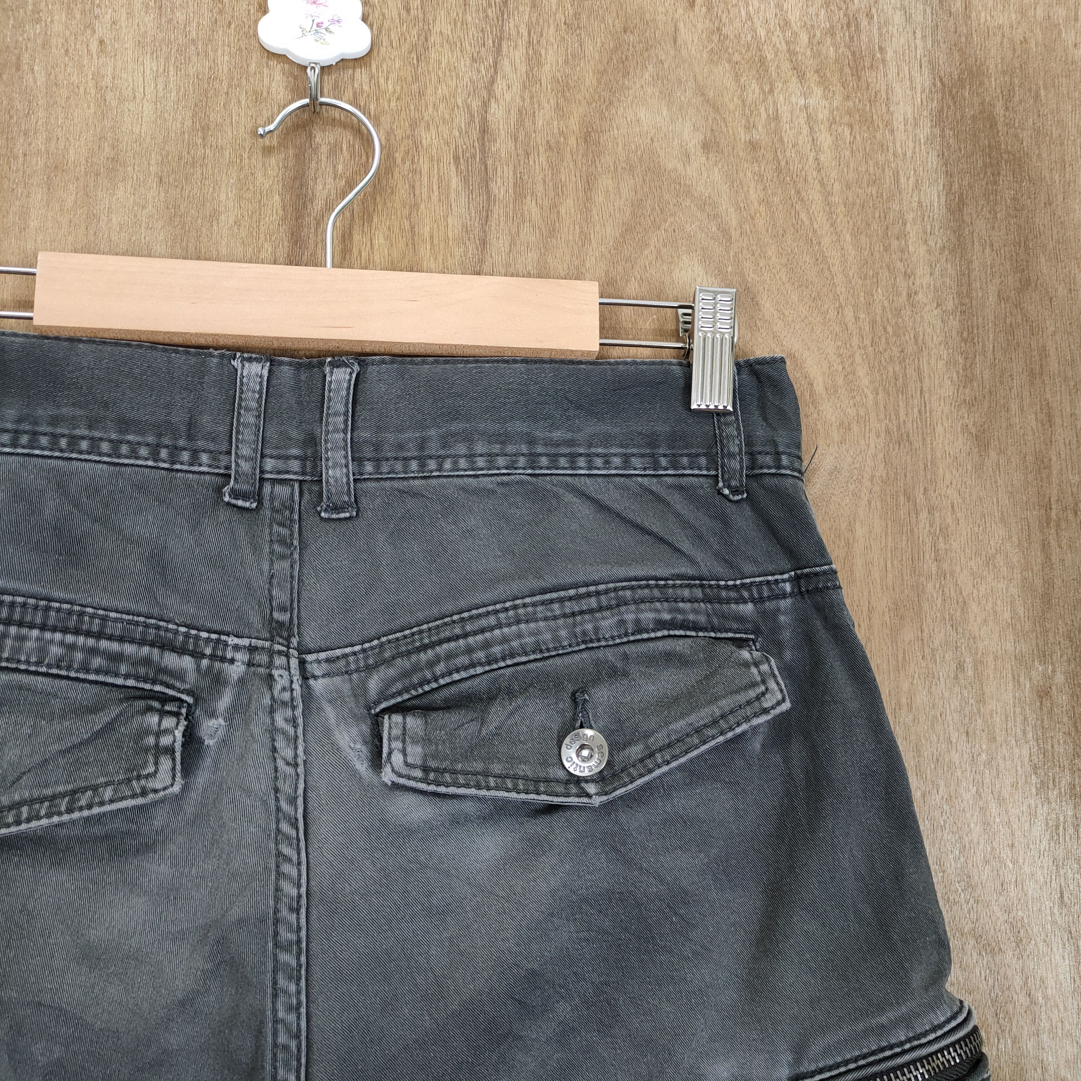 Japanese Brand VINTAGE SEMANTIC DESIGN SUN FADED CARGO PANTS Size US 30 / EU 46 - 10 Thumbnail