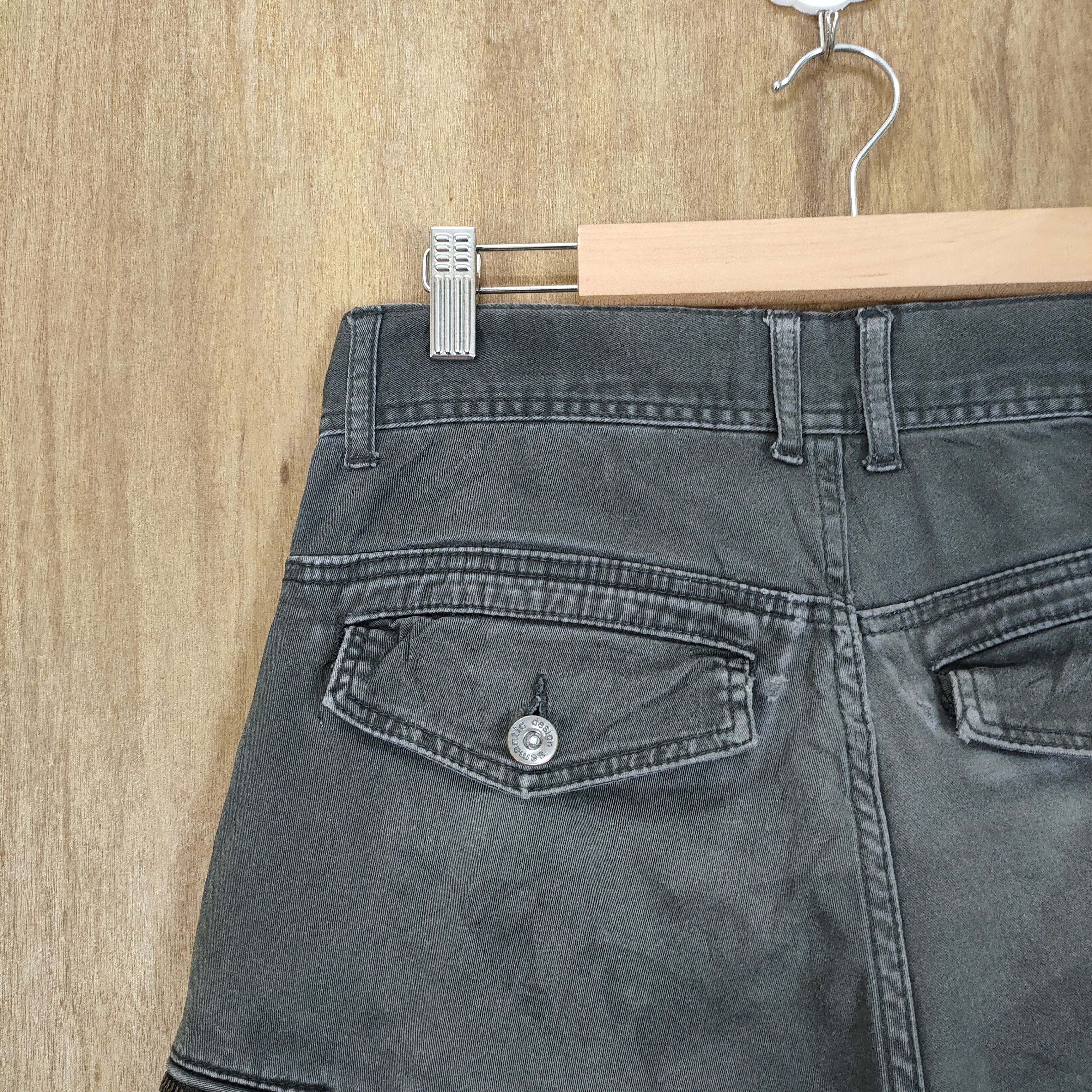 Japanese Brand VINTAGE SEMANTIC DESIGN SUN FADED CARGO PANTS Size US 30 / EU 46 - 11 Thumbnail
