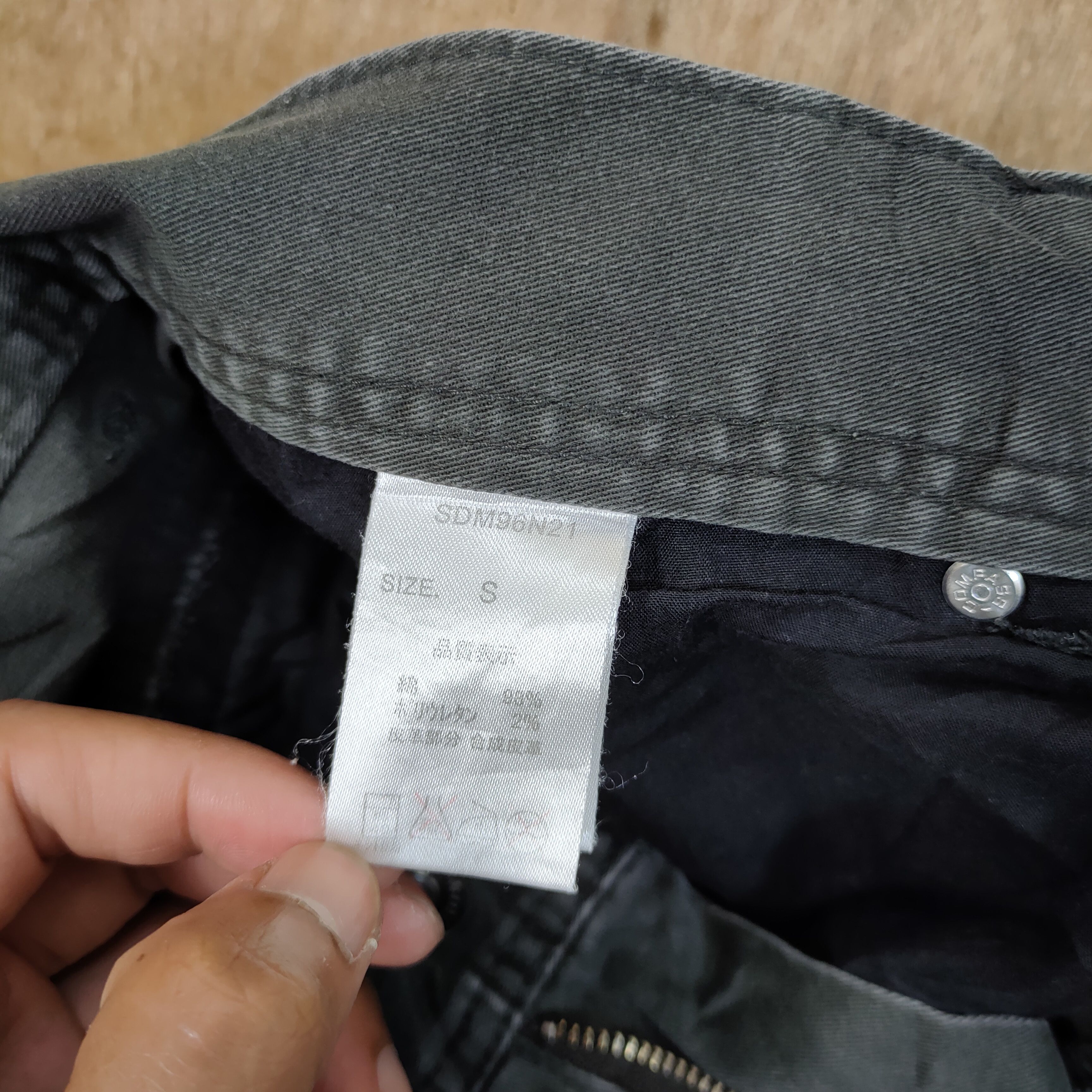 Japanese Brand VINTAGE SEMANTIC DESIGN SUN FADED CARGO PANTS Size US 30 / EU 46 - 15 Thumbnail