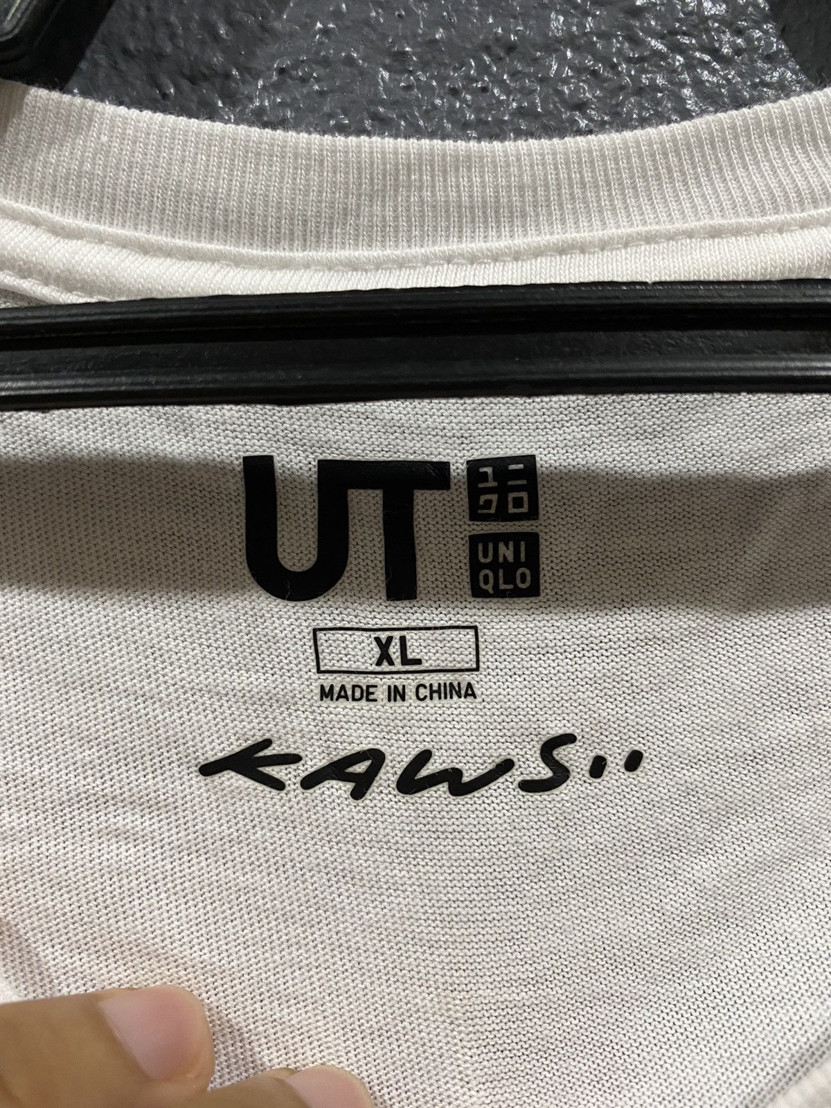 Kaws × Uniqlo Uniqlo X Kaws Tee Size US XL / EU 56 / 4 - 3 Thumbnail