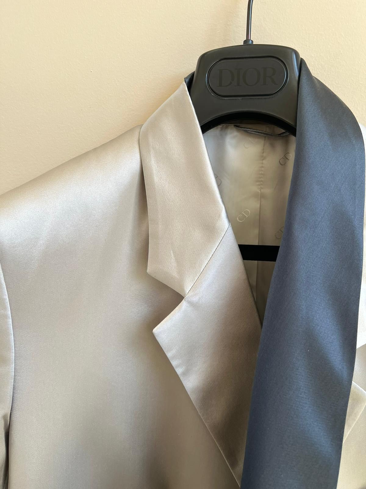 Dior Scarf Attache Blazer in Ivory Size US M / EU 48-50 / 2 - 5 Thumbnail