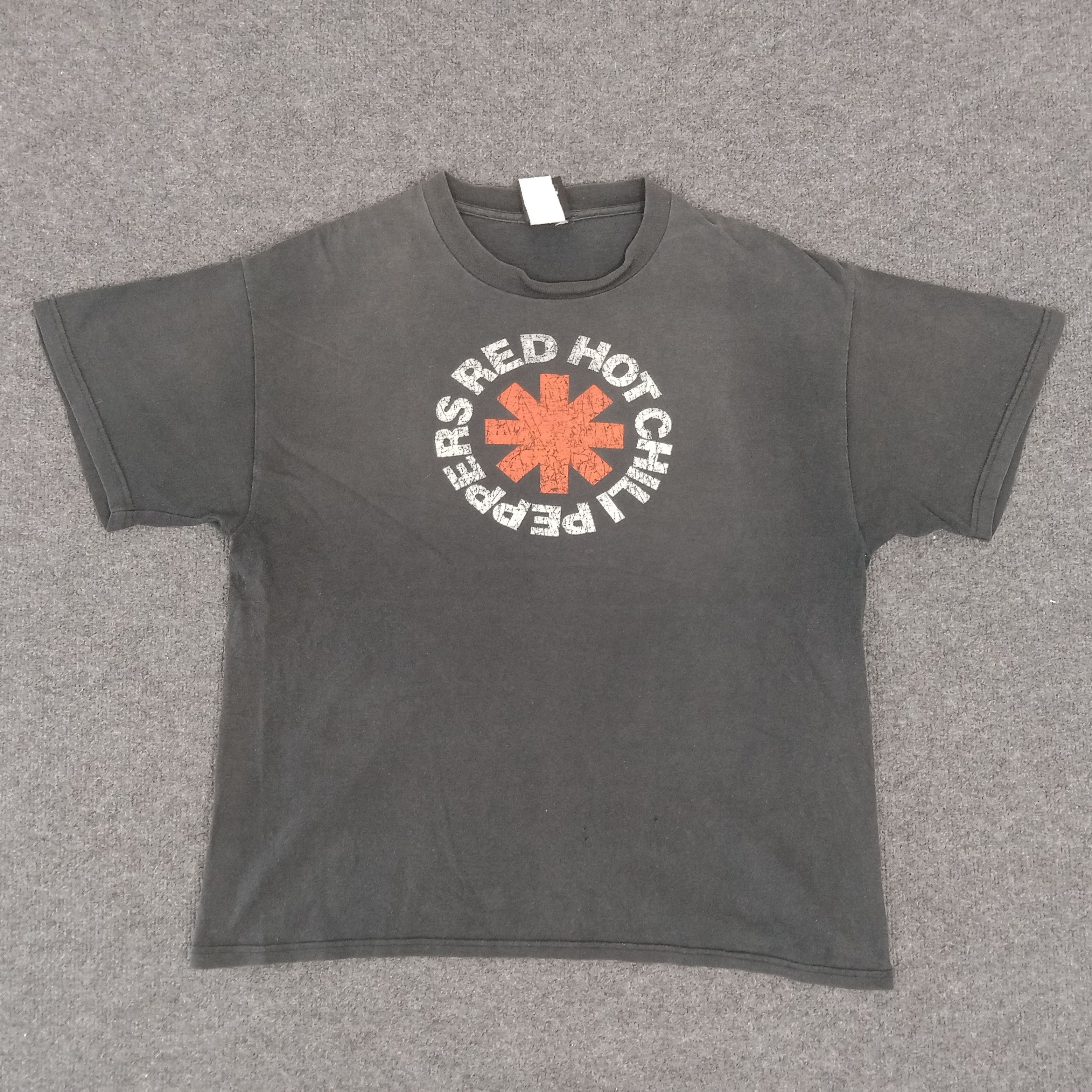 Band Tees × Vintage Red Hot Chili Peppers Rock Band Tshirt Size US L / EU 52-54 / 3 - 1 Thumbnail