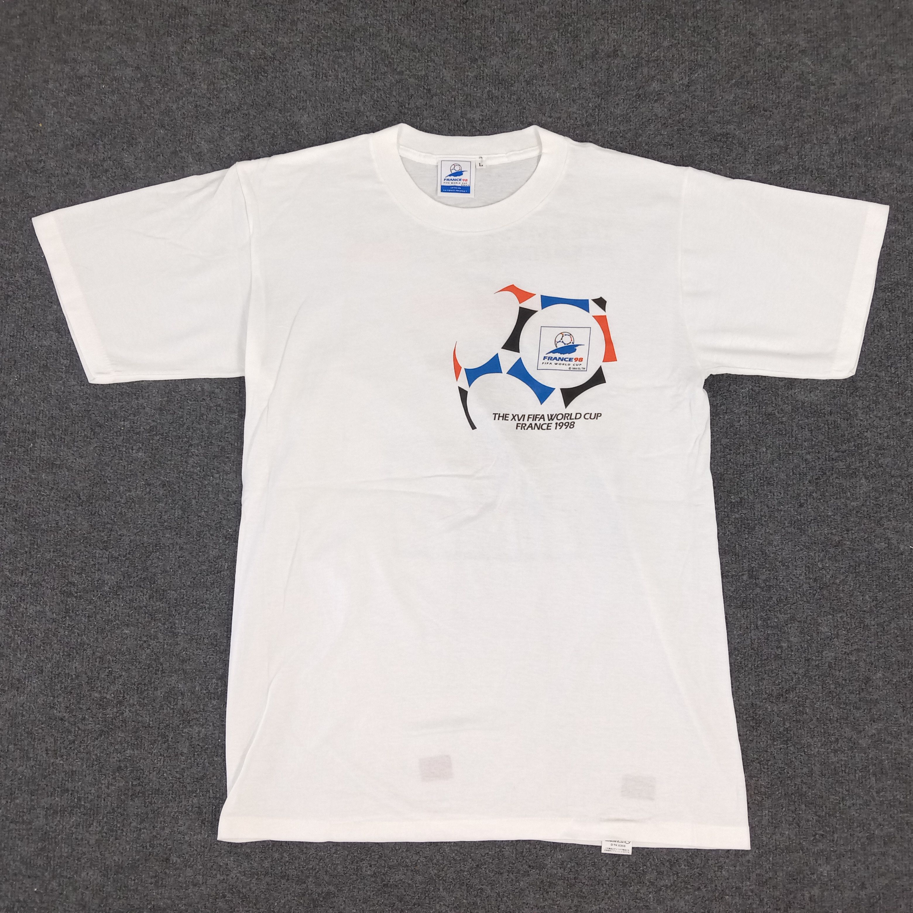 Vintage Vintage 90's The XVI Fifa World Cup France 1998 Promo Tshirt Size US L / EU 52-54 / 3 - 3 Thumbnail