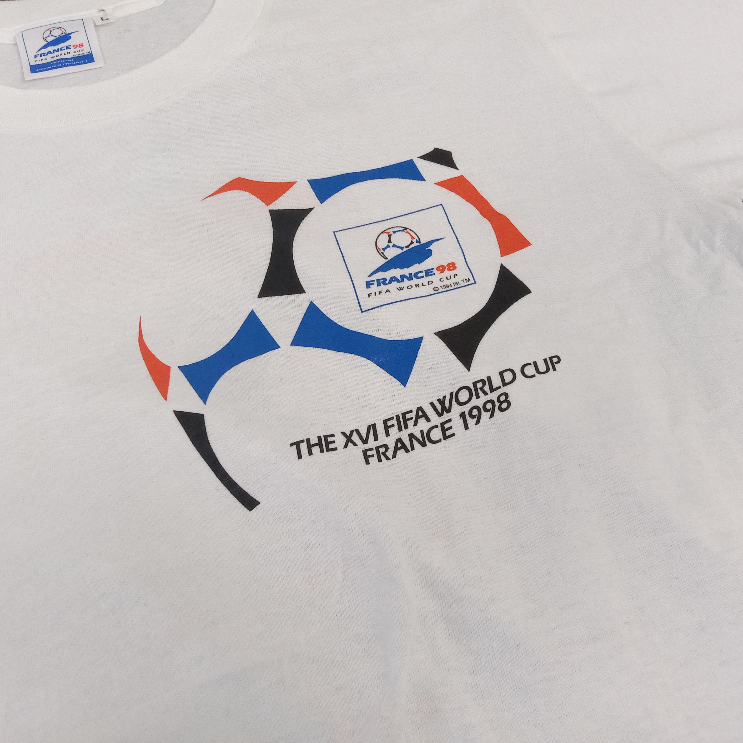 Vintage Vintage 90's The XVI Fifa World Cup France 1998 Promo Tshirt Size US L / EU 52-54 / 3 - 4 Thumbnail