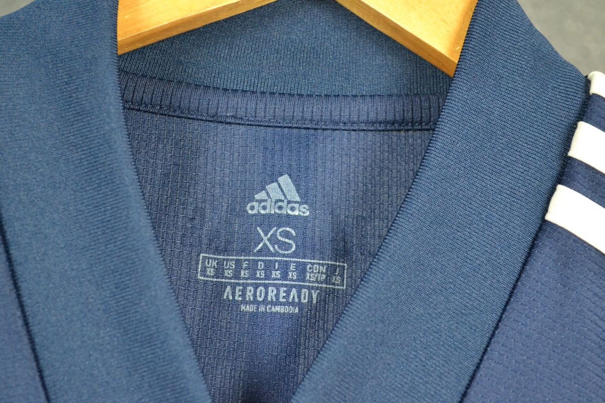 Adidas Juventus 2020 away adidas soccer jersey Size US XS / EU 42 / 0 - 6 Thumbnail