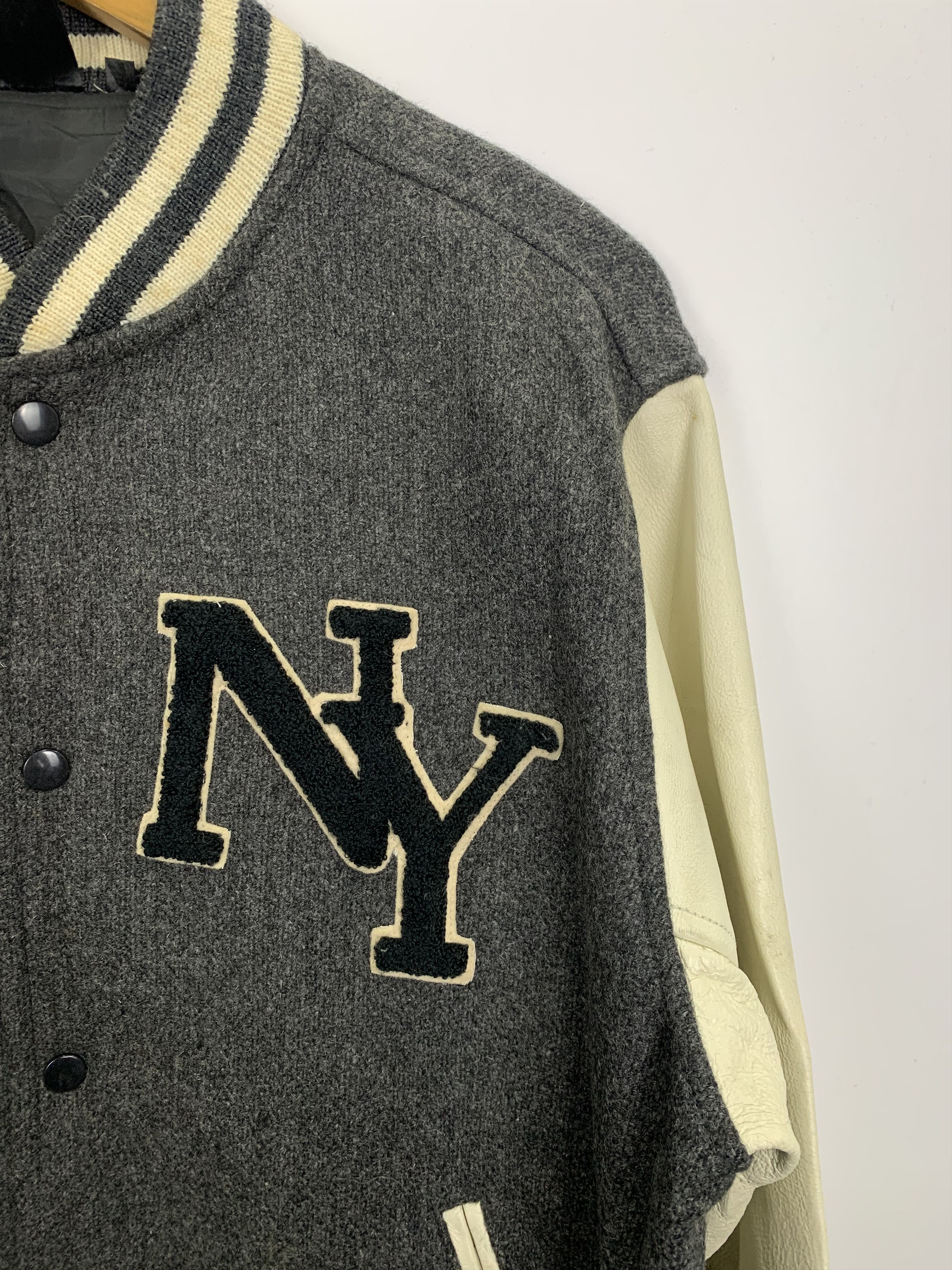 Vintage Vintage New York Varsity Jacket Sleeve Leather V0457 Size US M / EU 48-50 / 2 - 8 Thumbnail