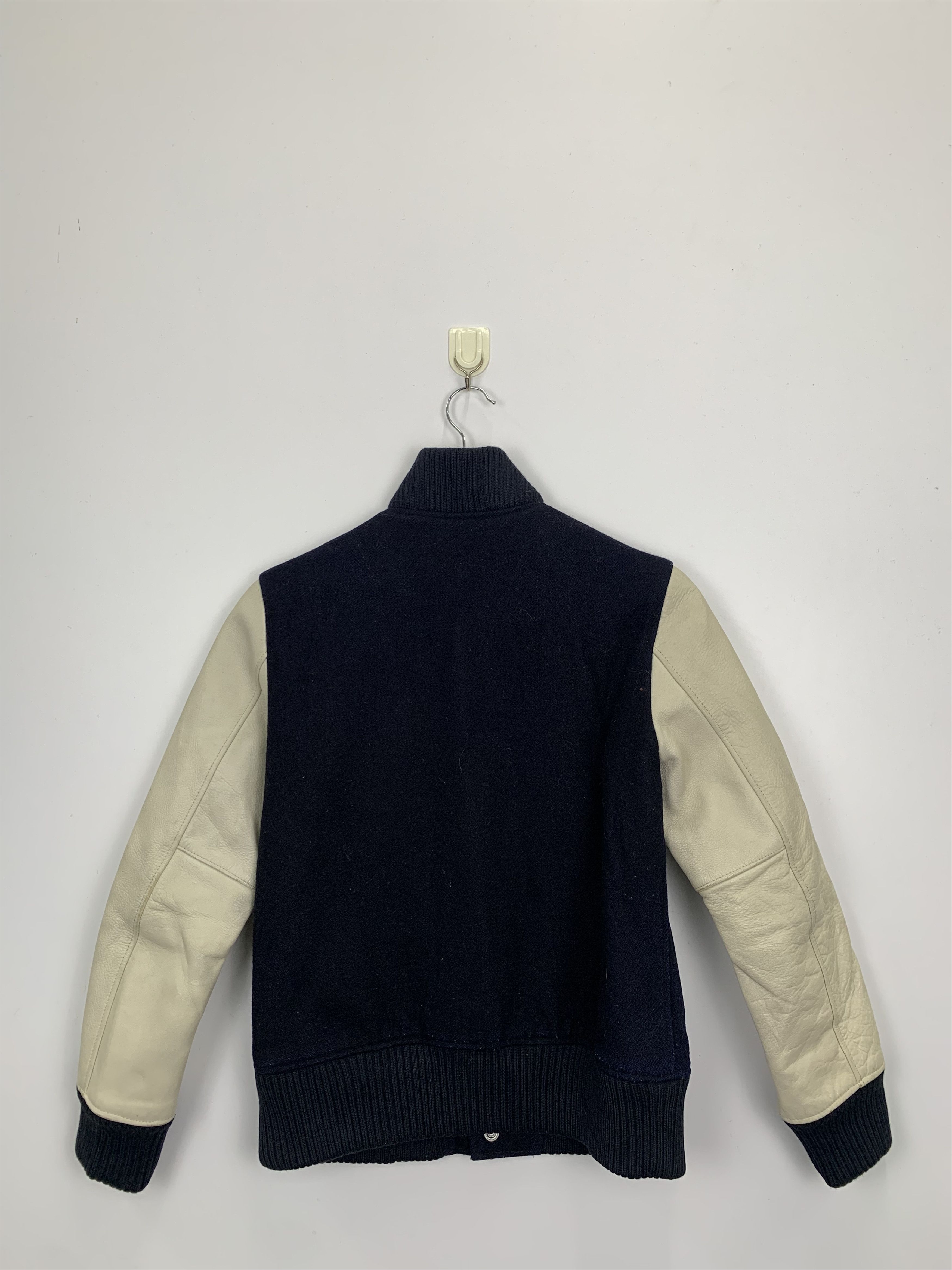 Japanese Brand Vintage Japanese Brand Sleeve Leather Varsity Jacket V0462 Size US M / EU 48-50 / 2 - 7 Thumbnail