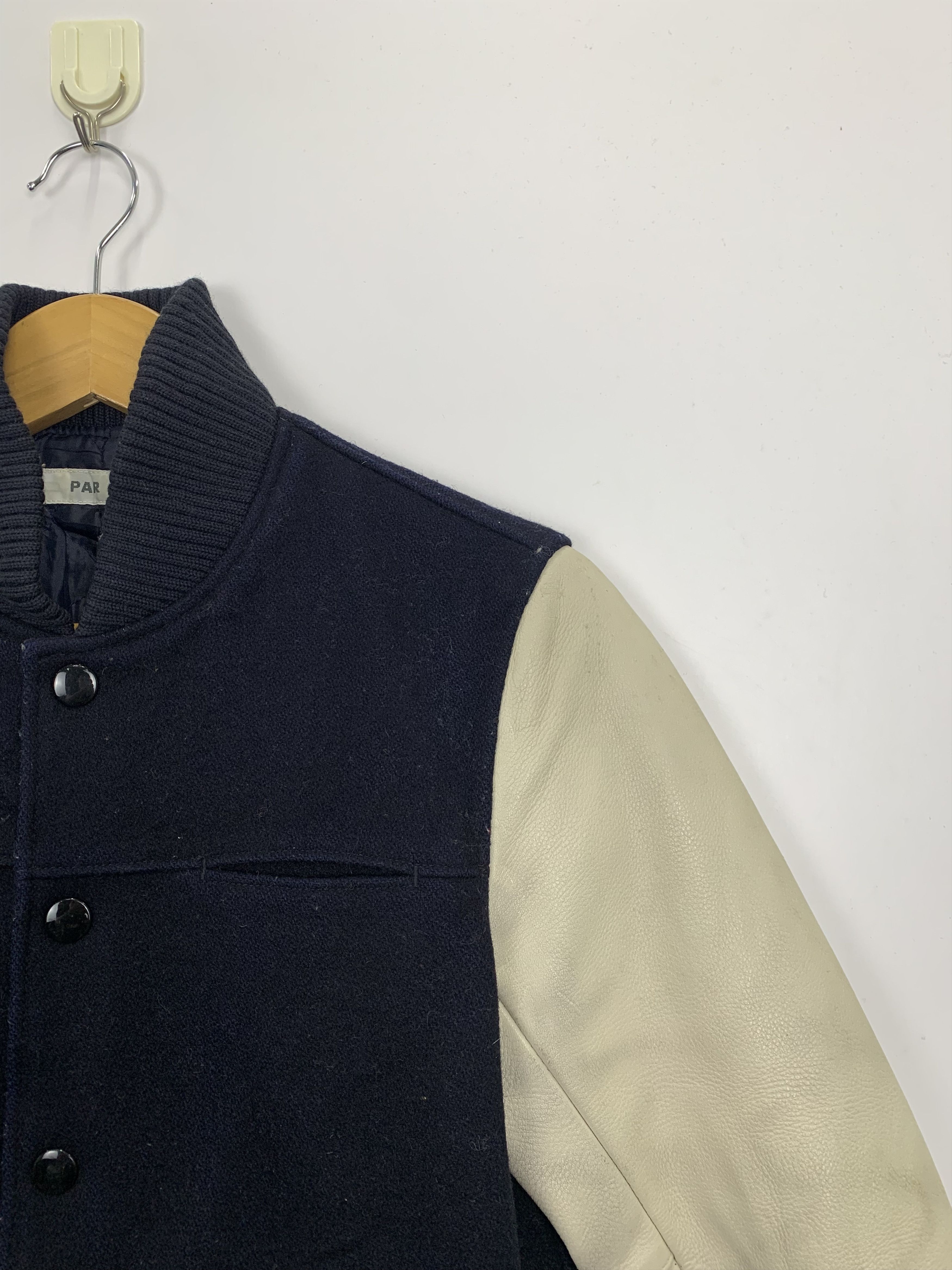 Japanese Brand Vintage Japanese Brand Sleeve Leather Varsity Jacket V0462 Size US M / EU 48-50 / 2 - 4 Thumbnail