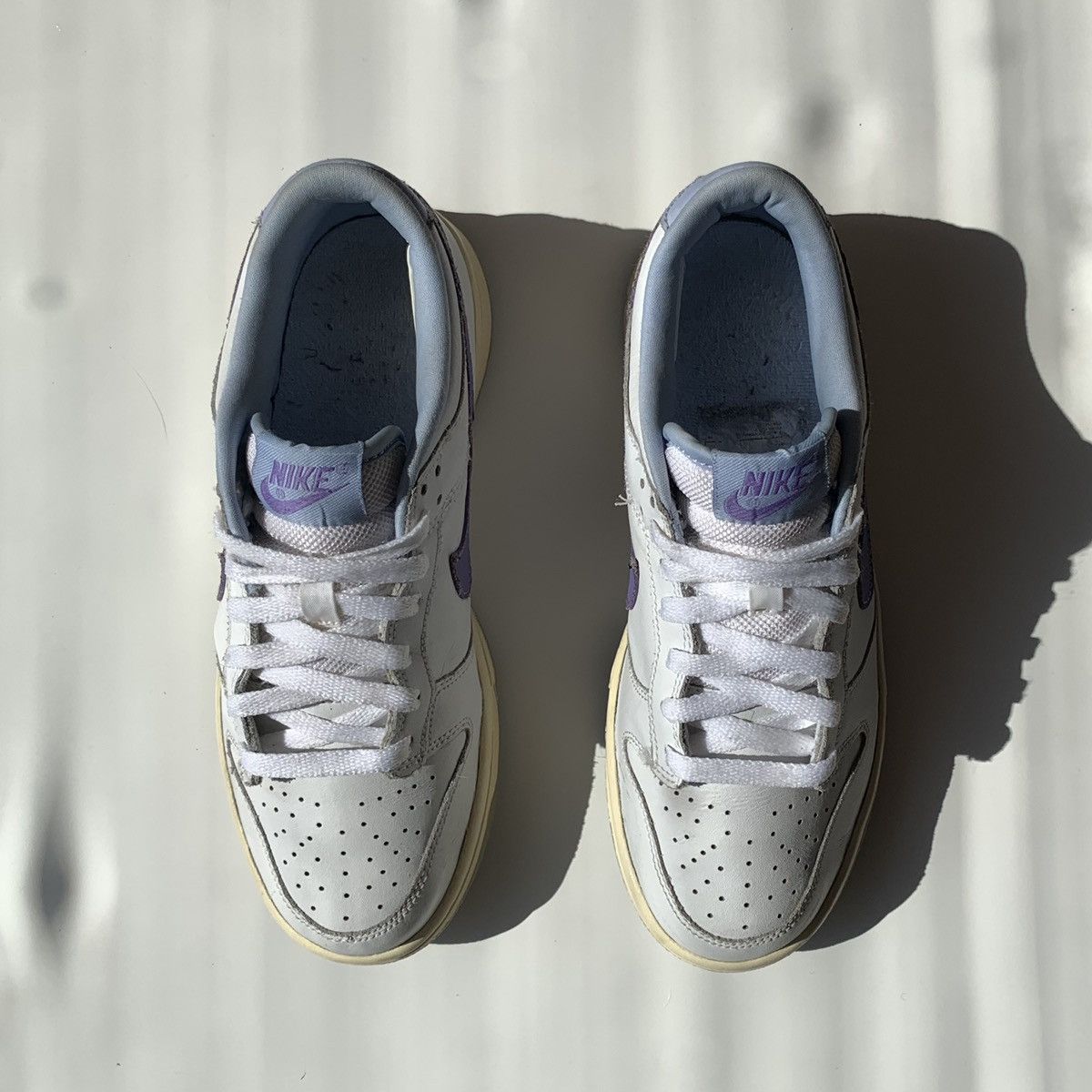 Nike 2005 Nike Dunk Low Grape Cooler White-Purple/Grape Size US 6 / EU 39 - 5 Thumbnail