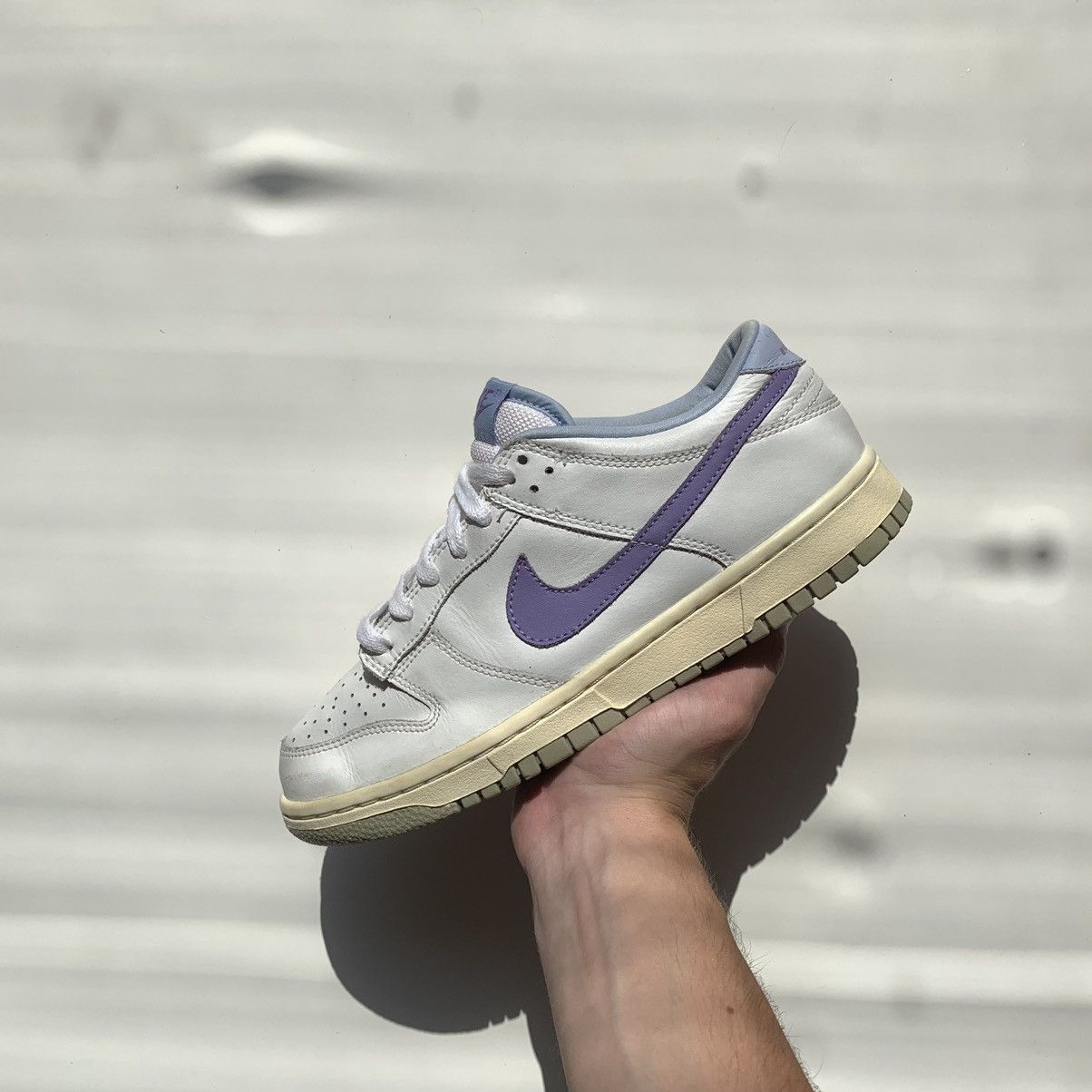 Nike 2005 Nike Dunk Low Grape Cooler White-Purple/Grape Size US 6 / EU 39 - 9 Thumbnail