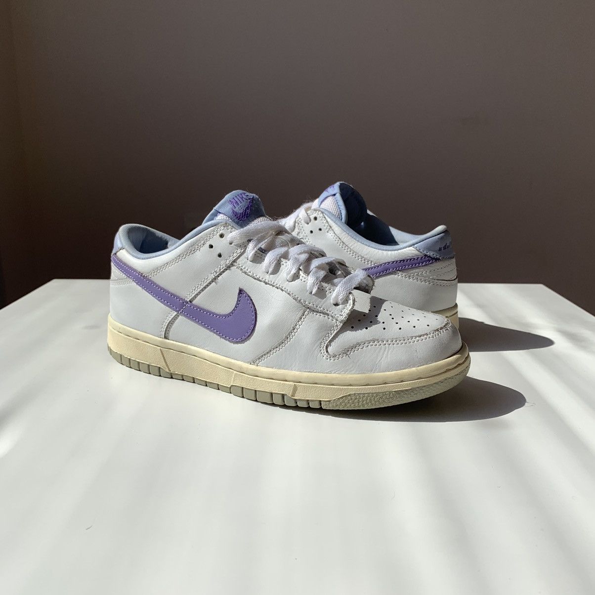 Nike 2005 Nike Dunk Low Grape Cooler White-Purple/Grape Size US 6 / EU 39 - 10 Thumbnail