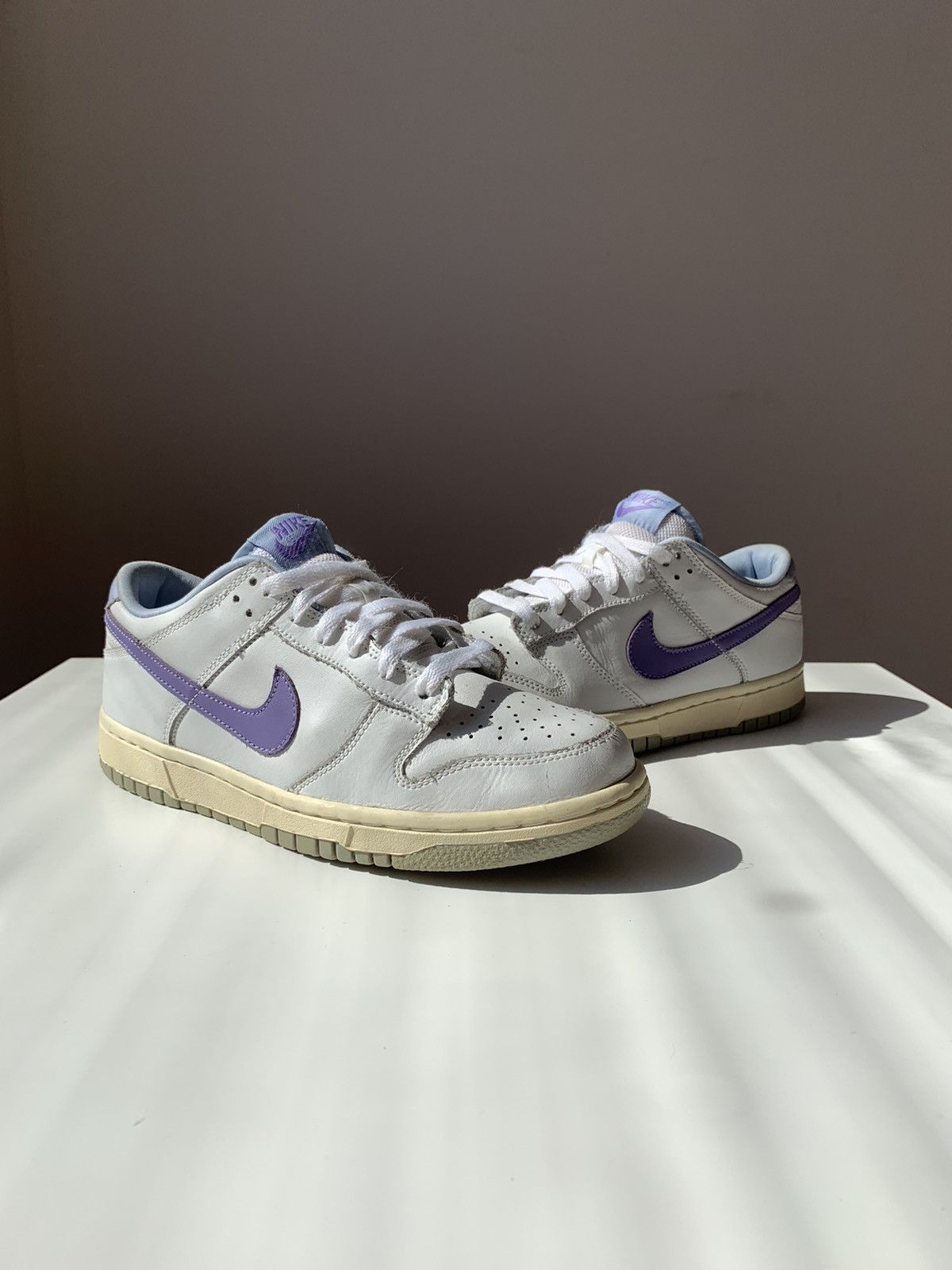Nike 2005 Nike Dunk Low Grape Cooler White-Purple/Grape Size US 6 / EU 39 - 2 Thumbnail