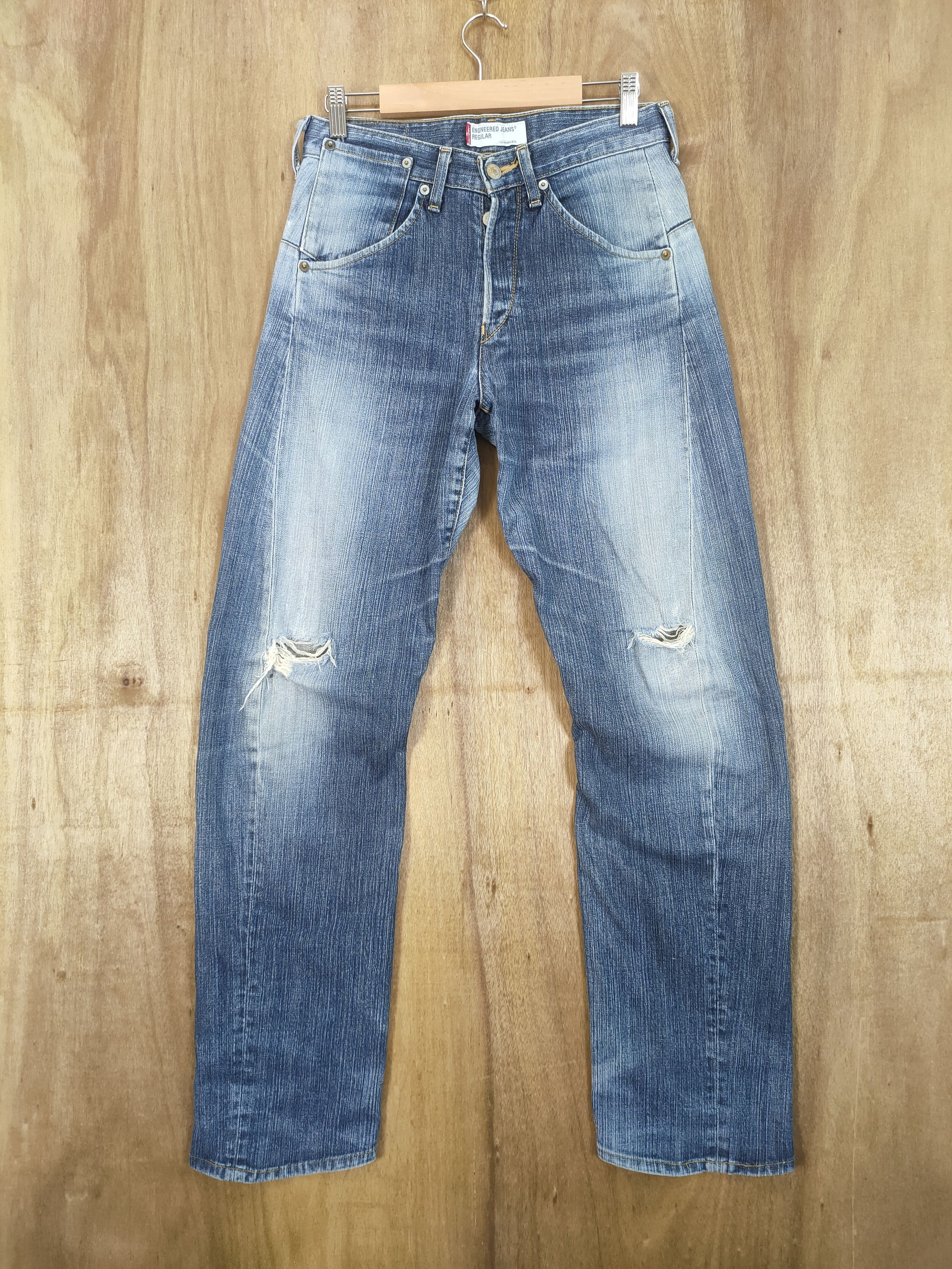 Levi's Vintage Clothing VINTAGE 2001 LEVI'S ENGENDERED TWIST LEG RIPPED KNEE DENIM Size US 30 / EU 46 - 1 Thumbnail