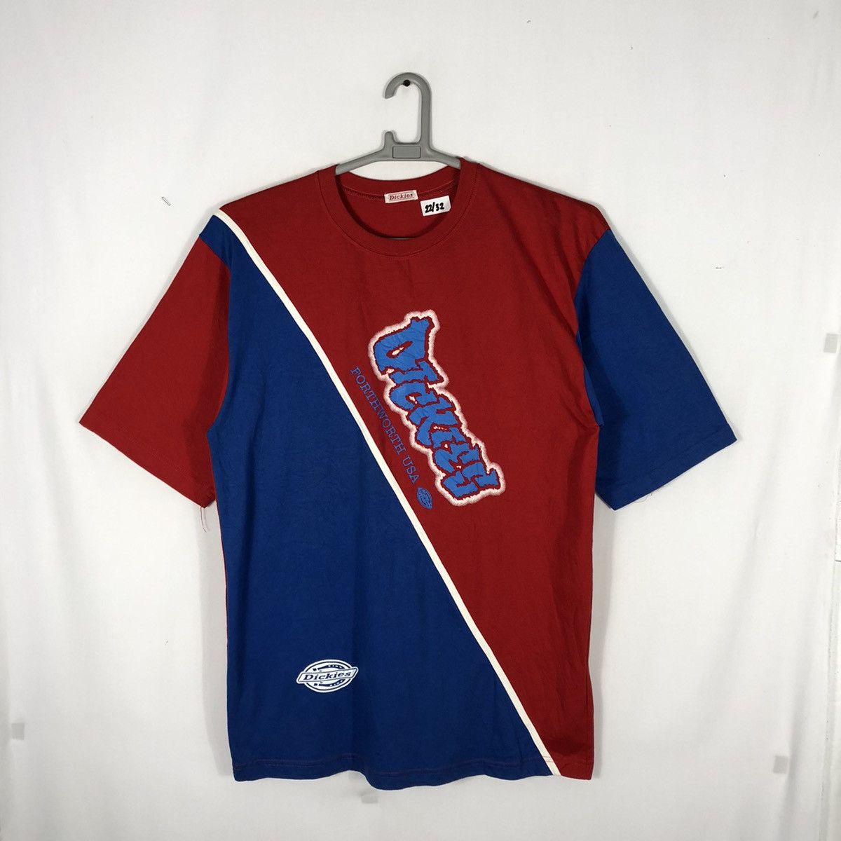 Dickies × Vintage 🔥Rare🔥Vintage Dickies Red And Blue Big Hit Spellout Tee Size US L / EU 52-54 / 3 - 1 Thumbnail