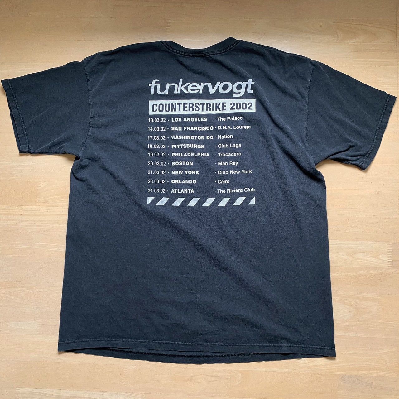Band Tees × Vintage Vintage 2000s Funker Vogt Tour Tee Size US XL / EU 56 / 4 - 9 Thumbnail