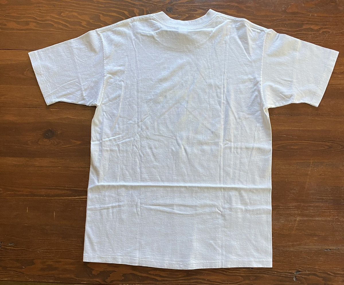 Vintage Vintage 1988 80s Glitter Fish Single Stitch White Tee Size US XL / EU 56 / 4 - 16 Thumbnail