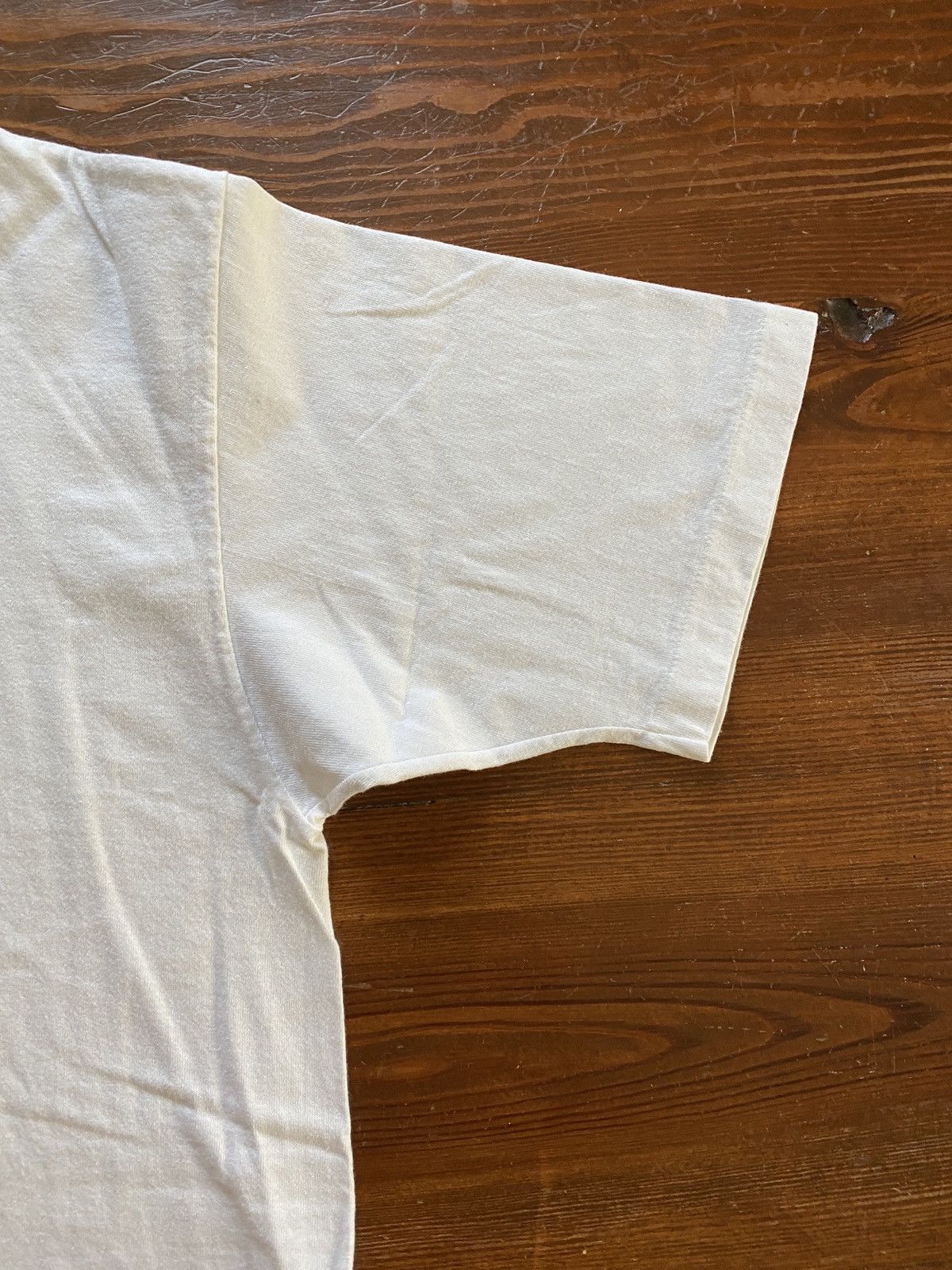 Vintage Vintage 1988 80s Glitter Fish Single Stitch White Tee Size US XL / EU 56 / 4 - 3 Thumbnail