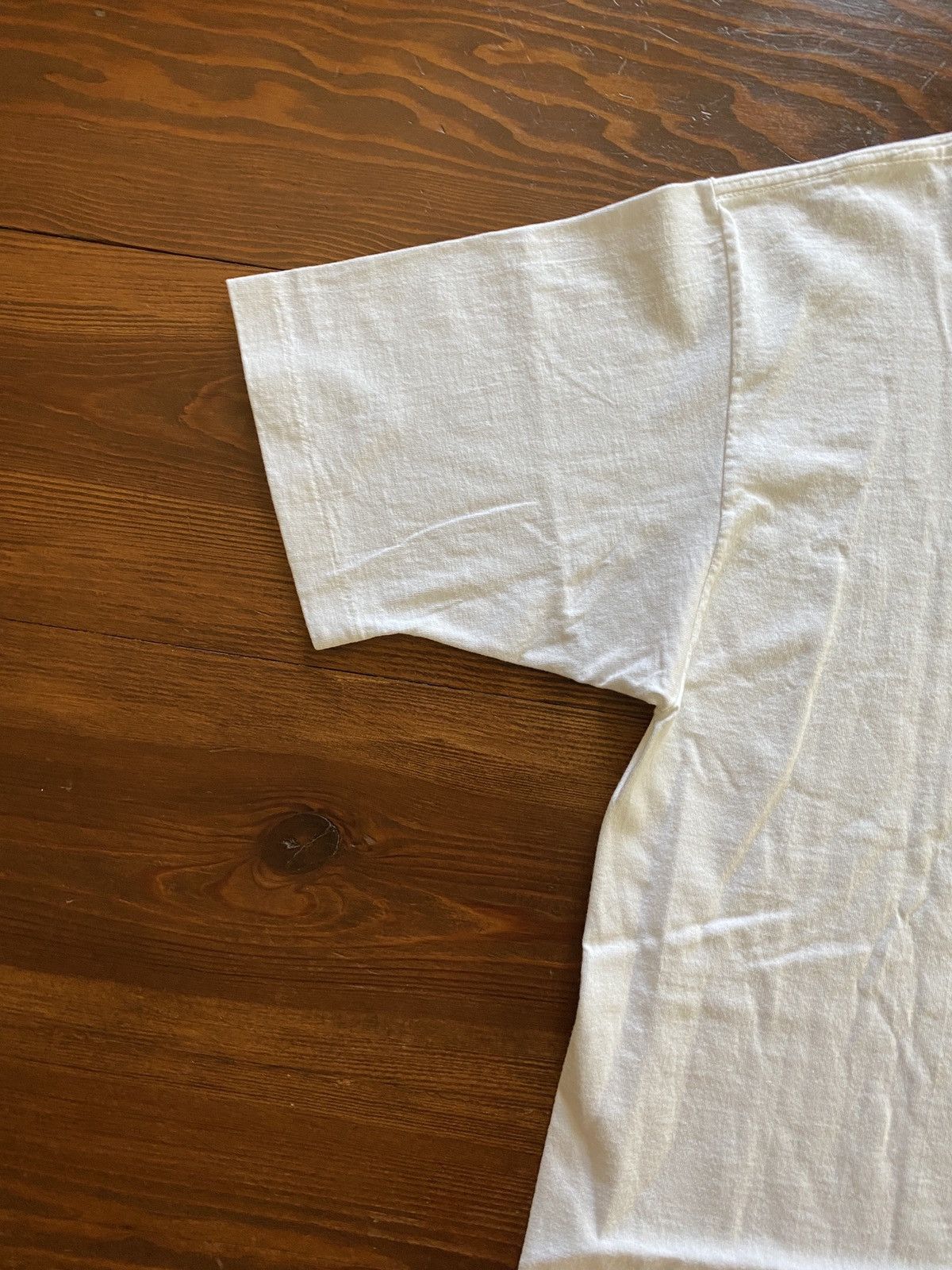 Vintage Vintage 1988 80s Glitter Fish Single Stitch White Tee Size US XL / EU 56 / 4 - 18 Thumbnail