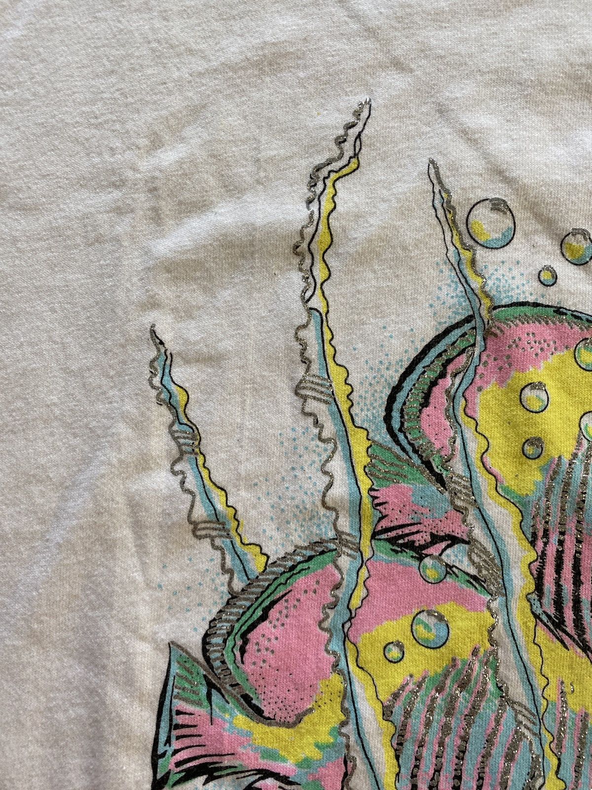 Vintage Vintage 1988 80s Glitter Fish Single Stitch White Tee Size US XL / EU 56 / 4 - 5 Thumbnail