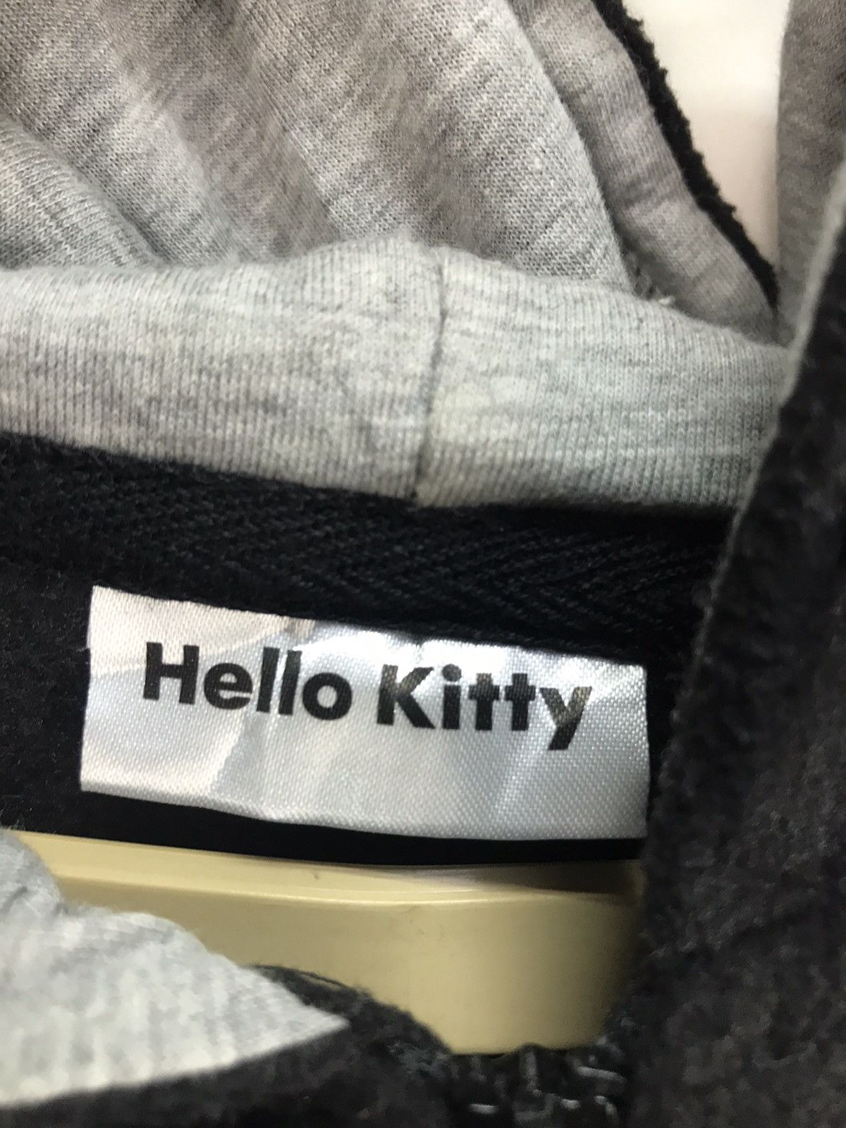 Japanese Brand Hello kitty zipper hoodie Size S / US 4 / IT 40 - 3 Thumbnail