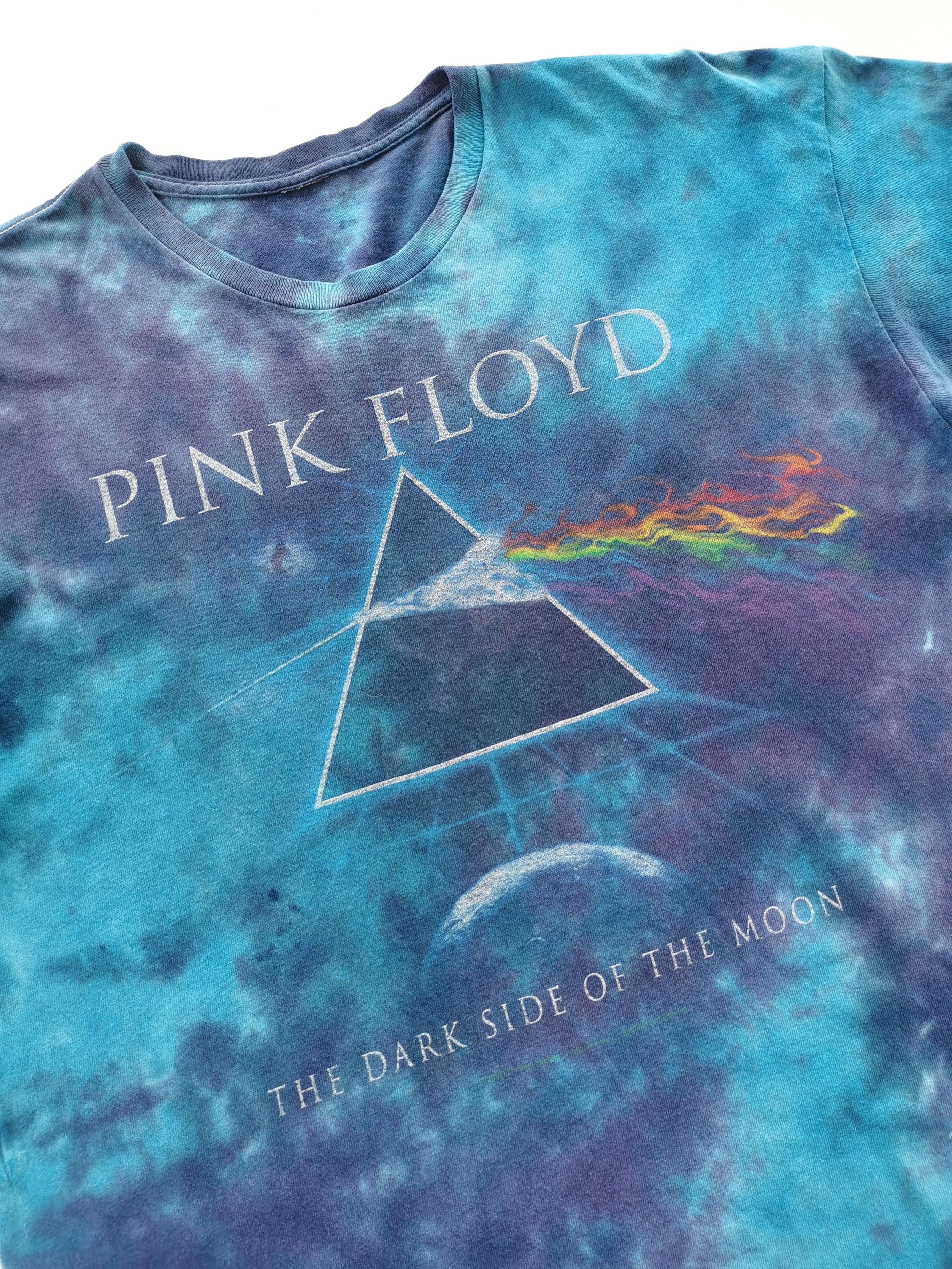 Band Tees Pink Floyd The Dark Side Of The Moon Tie Dye Tshirt Size US XL / EU 56 / 4 - 1 Thumbnail