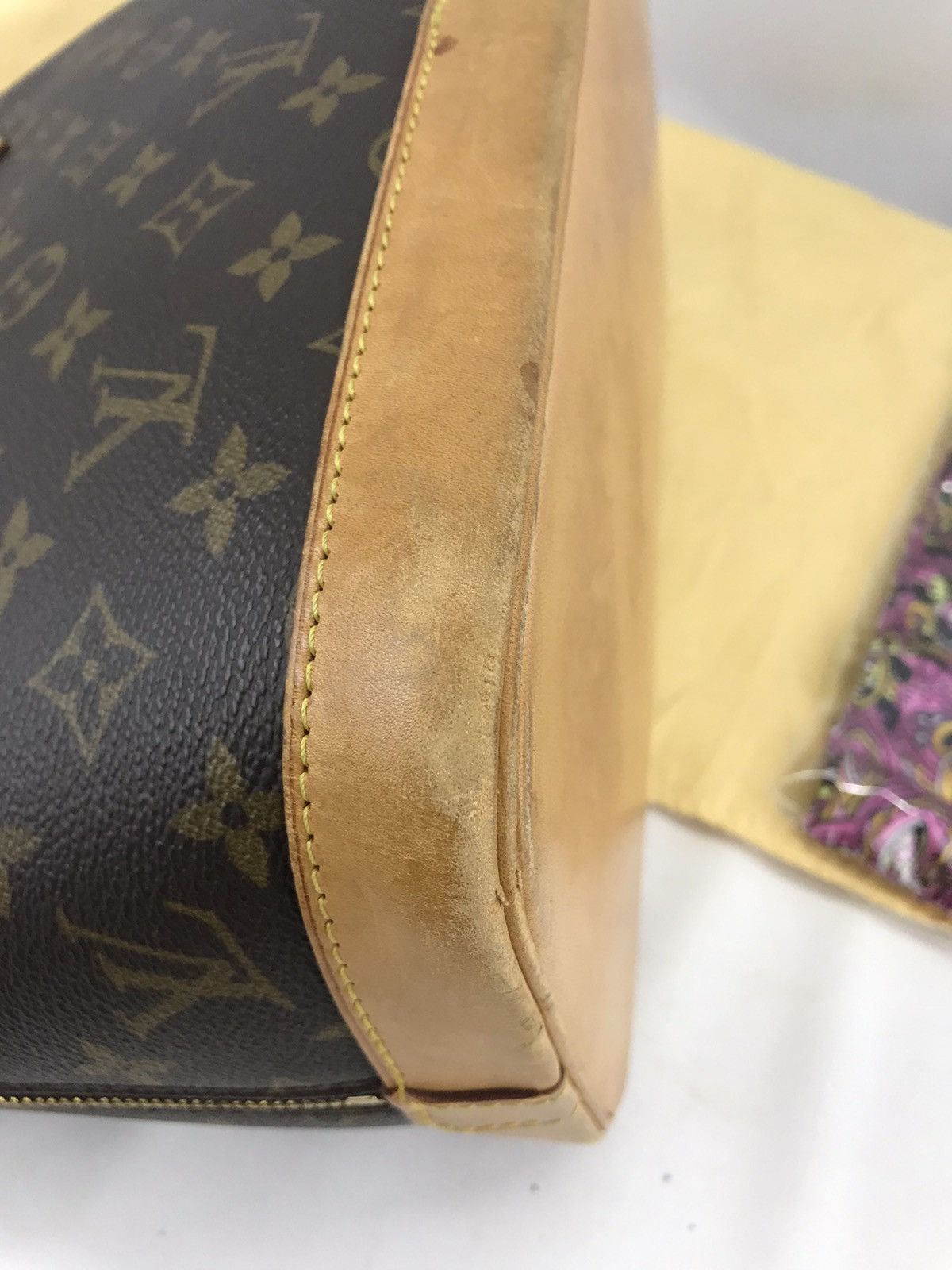 Louis Vuitton 🔥Hot item🔥Authentic Louis Vuitton Alma Monogram Size ONE SIZE - 14 Thumbnail