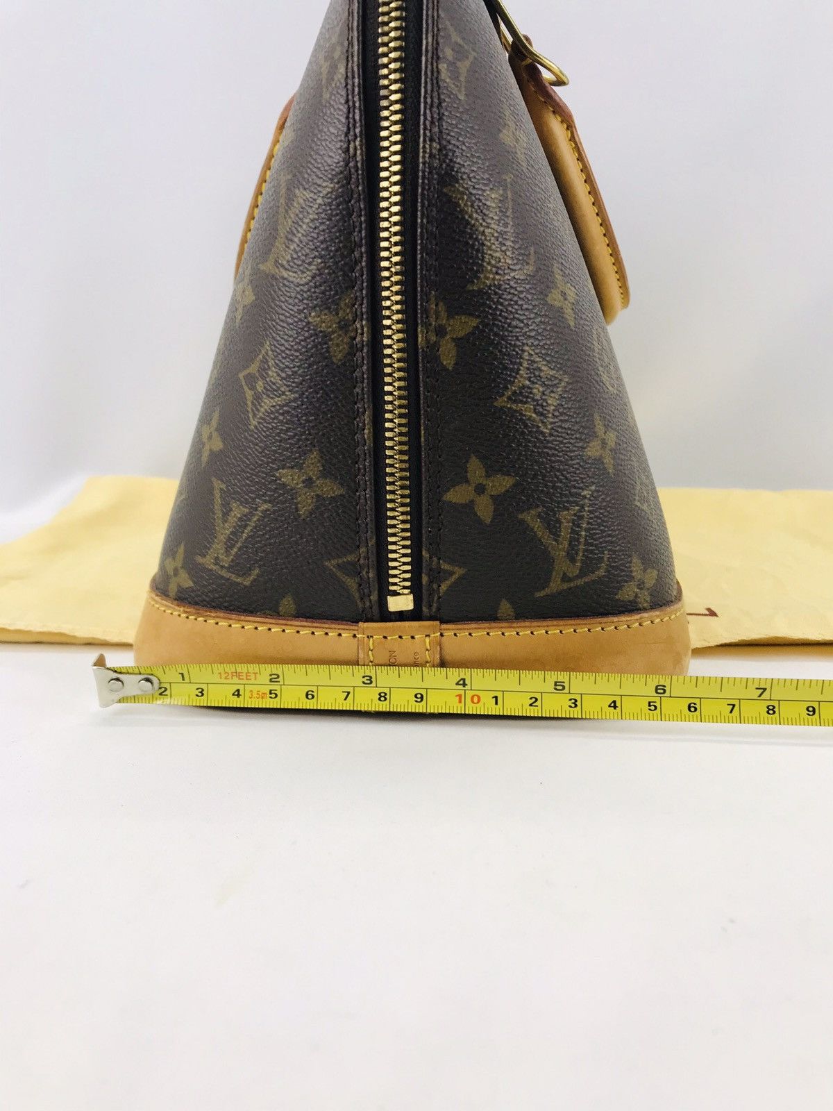Louis Vuitton 🔥Hot item🔥Authentic Louis Vuitton Alma Monogram Size ONE SIZE - 22 Thumbnail
